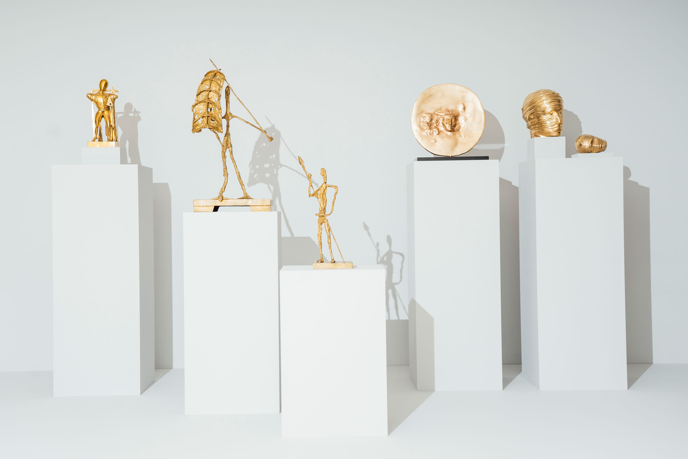 From far left: Giorgio de Chirico, Trovatore I, 1968; Germaine Richier, Don Quichotte à l’aile de moulin, 1949, and Don Quichotte à la lance, 1949; Igor Mitoraj, Miroir III, 1977, Eclisse and Tête secrète, 1978. Artworks: © Giorgio de Chirico, DACS 2019; © Germaine Richier, DACS 2019; © Igor Mitoraj, DACS 2019