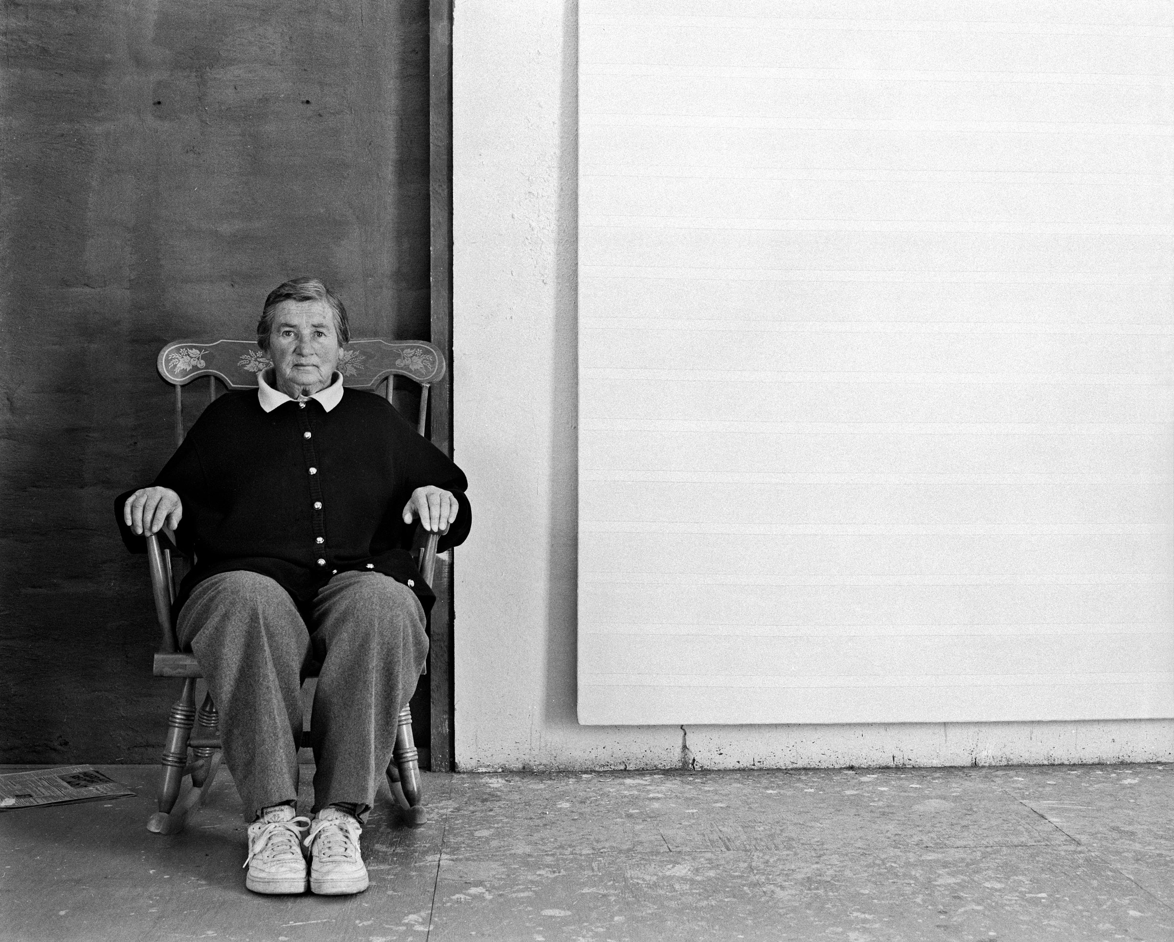 Agnes Martini in her studio, April 6, 1991. Galisteo, New Mexico. Photo: Courtesy of Charles R. Rushton / Art Resource, NY. © DACS 2020. Artwork: © 2020 Estate of Agnes Martin / Artists Rights Society (ARS), NY and DACS, London