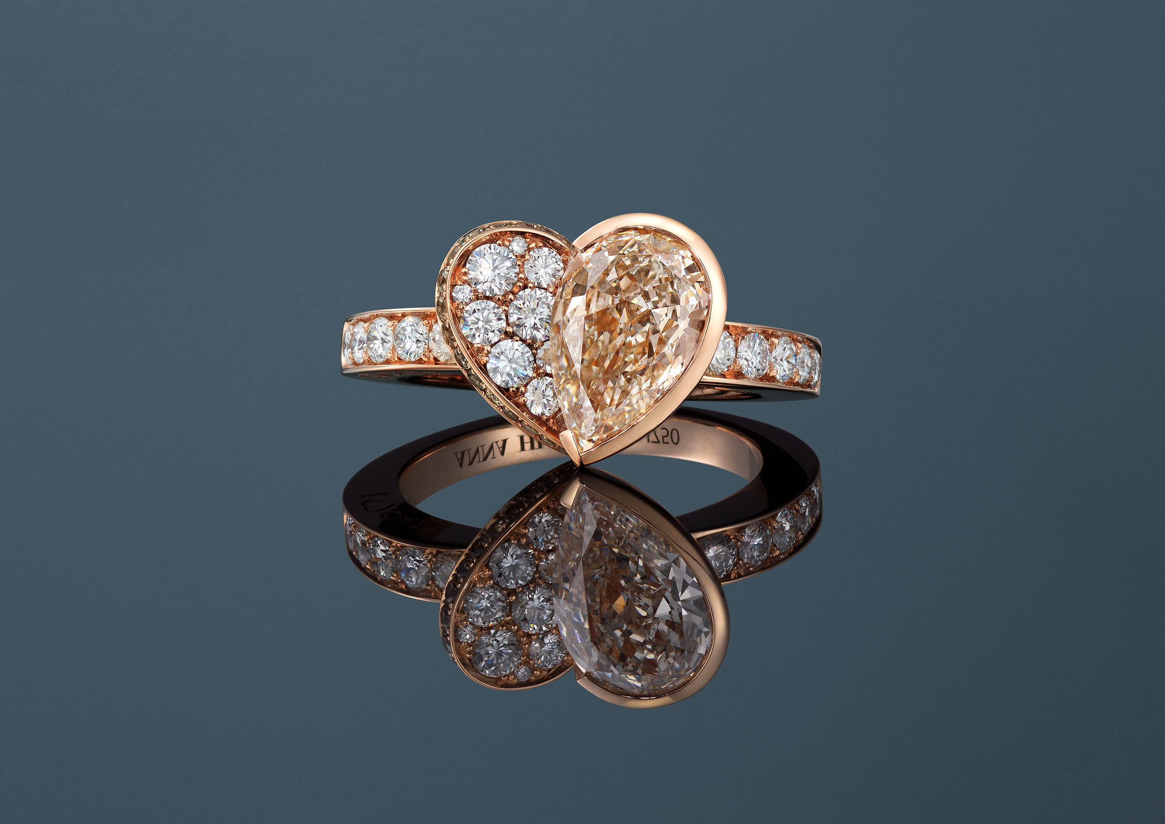 A 1.59 carat Faint Brown diamond and diamond ring designed by Anna Hu. Estimate: HK$200,000-300,000. Offered in Diamonds that Care, 3-13 July 2020, Online