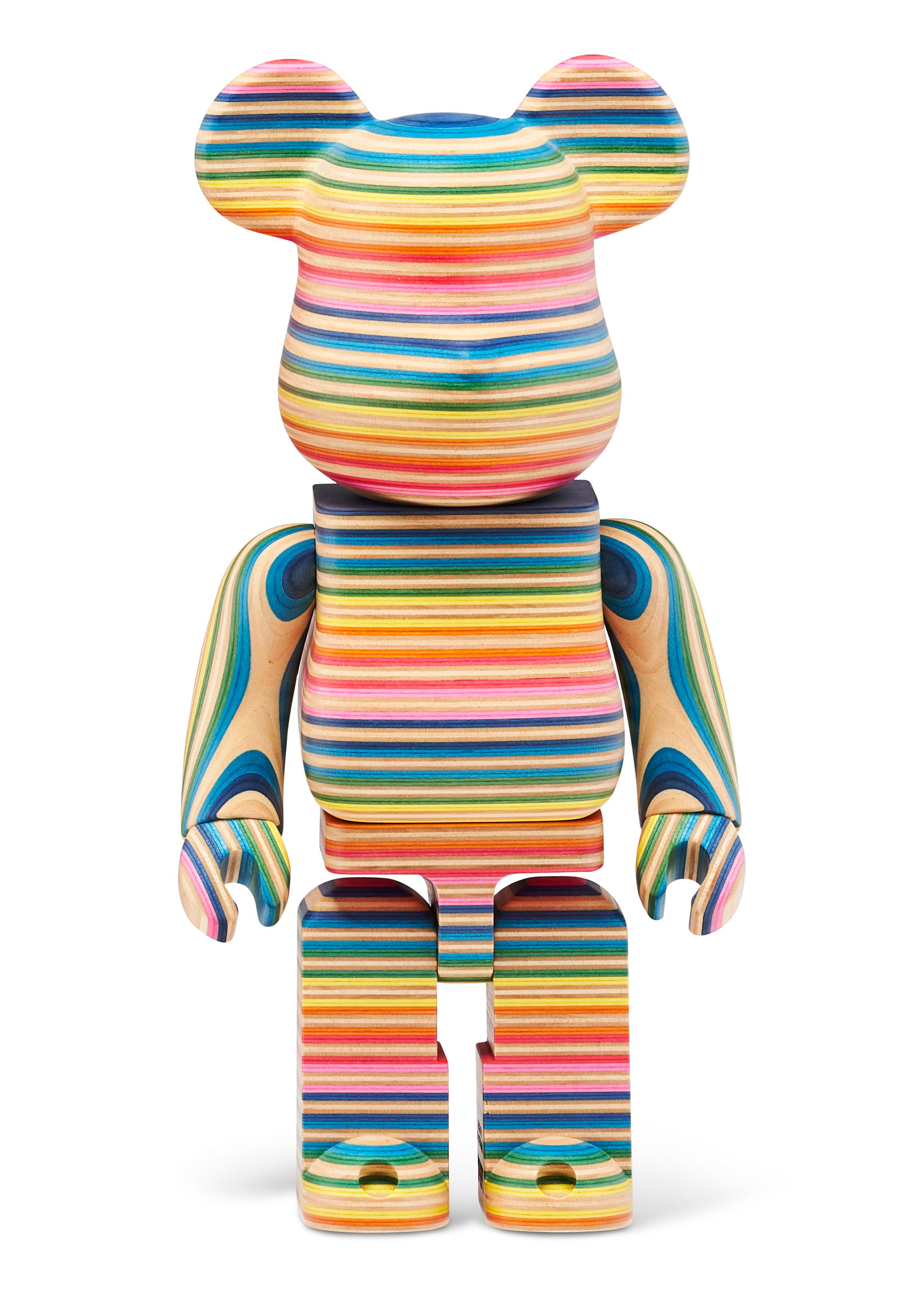 HAROSHI X KARIMOKU（1978年生） 《BE@RBRICK KARIMOKU HAROSHI 400%》 ，2019年作。楓木滑板再利用。10 &frac12; x 5 &frac12; x 3英寸（27 x 14 x 77公分）。估價：20,000-30,000美元。此拍品將於2020年8月5至19日在網上專場Trespassing呈獻
