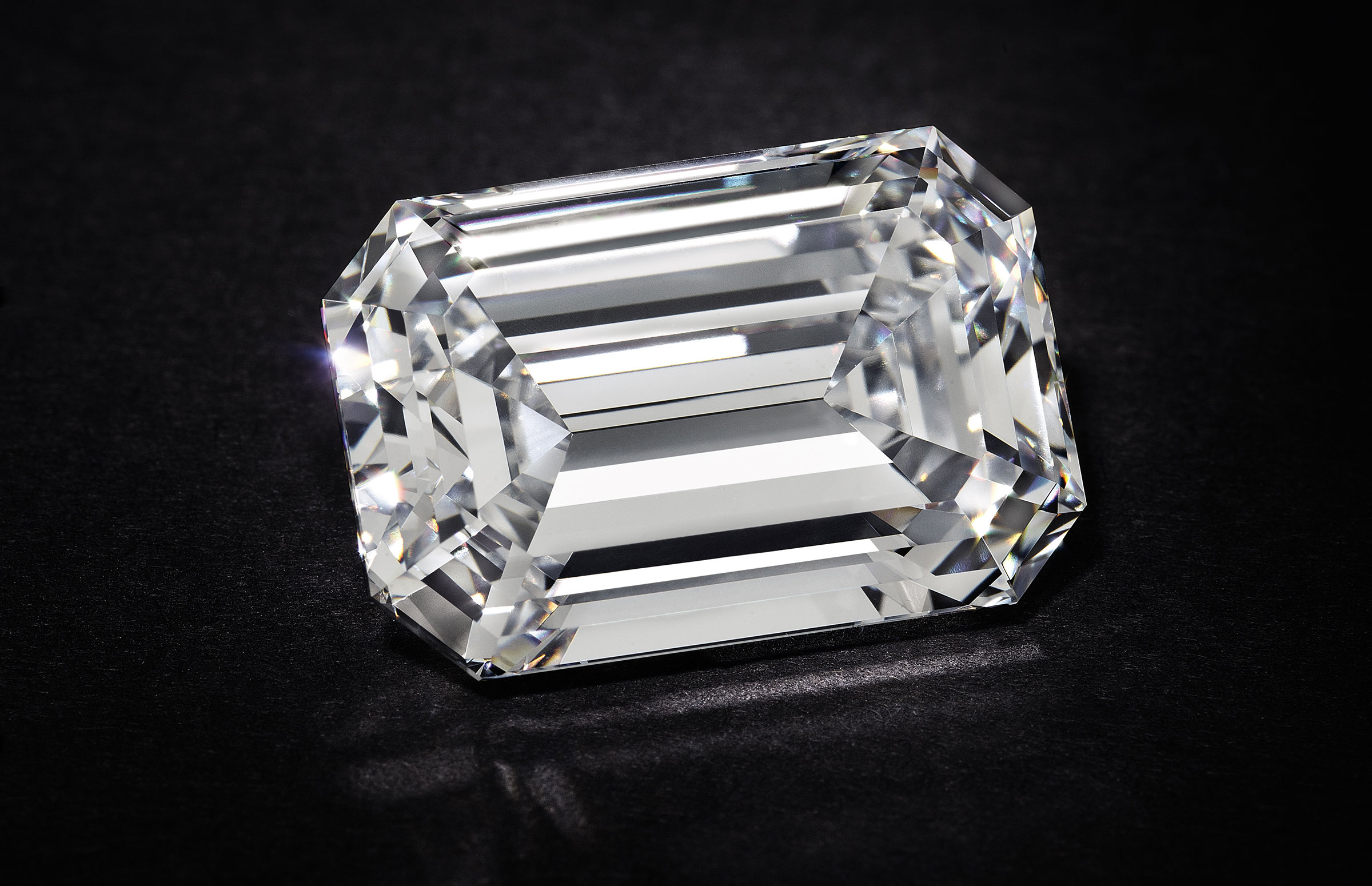 A spectacular diamond ring of 28.86 carats. Sold for $2,115,000, 30 June 2020, Online