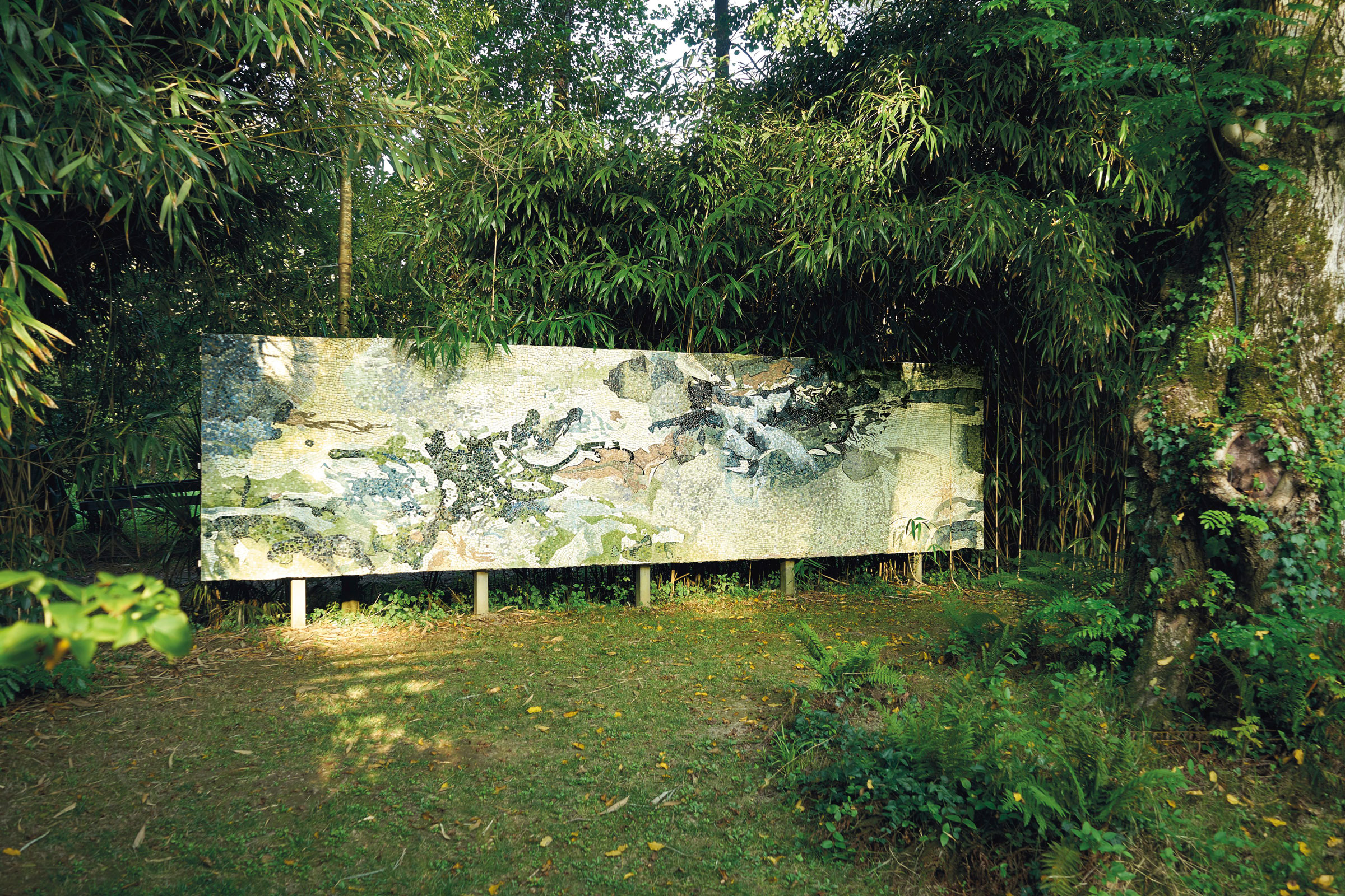 Zao Wou-Ki (1920-2013) and Dominique Hideux, Sans titre, 1984. Ceramic on concrete wall. 74⅘ x 298¼ in (192 x 760 cm). Sold for €1,400,000 at Christie’s in Paris. Artwork: © DACS 2020