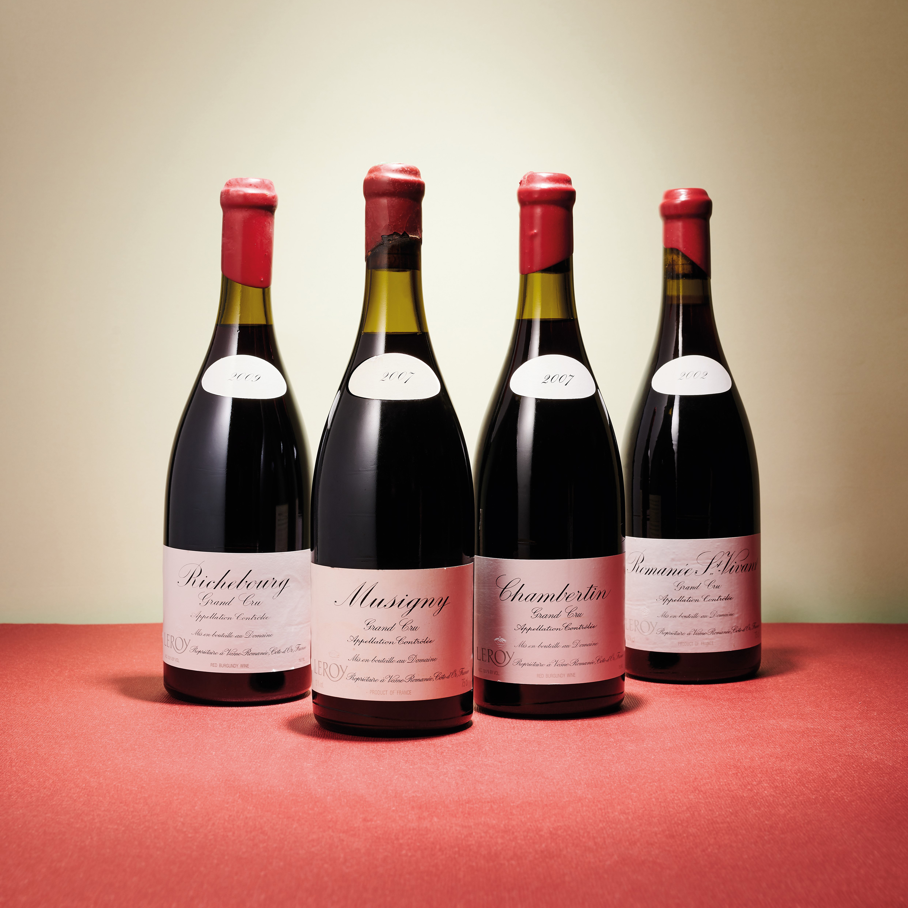 Domaine Leroy，Musigny 2007。特级园，夜丘。一组1瓶。估价100,000-130,000港元。此拍品将于2021年5月20日在佳士得香港绝代私人窖藏布艮地稀世名酿呈献