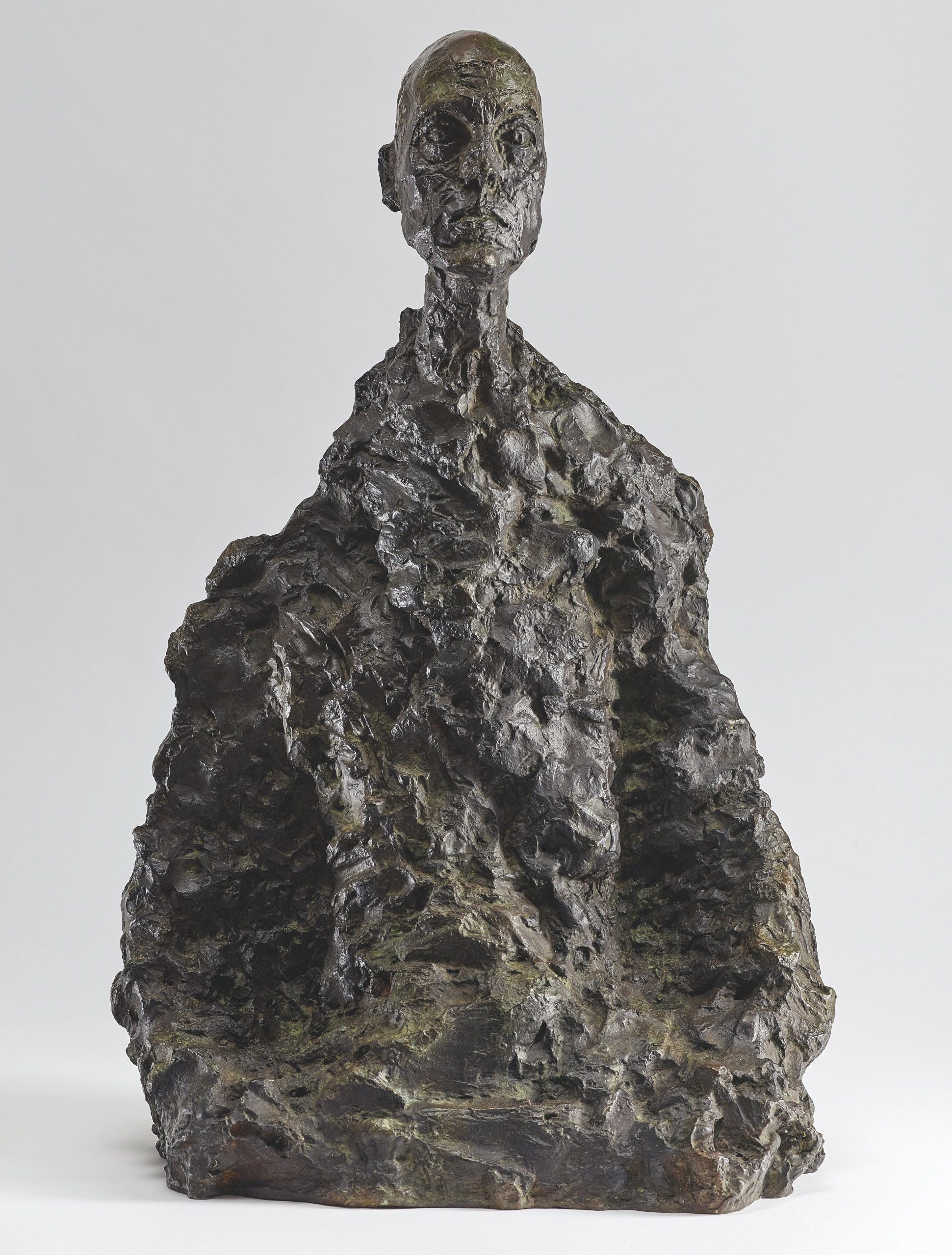 阿尔伯托‧贾克梅蒂（1901&ndash; 1966）  《男子半身像（劳达尔II）》，1973年作。 青铜棕绿色铜锈，22 7/8 x 14 &frac14; x 10英寸（58 x 36.5 x 25.4厘米）。 估价..1，700，000 - 2，000，000 欧元。 此拍品将于6月30日佳士得巴黎二十/二十一世纪艺术：弗朗西斯&middot; 格罗斯珍藏拍卖中推出


