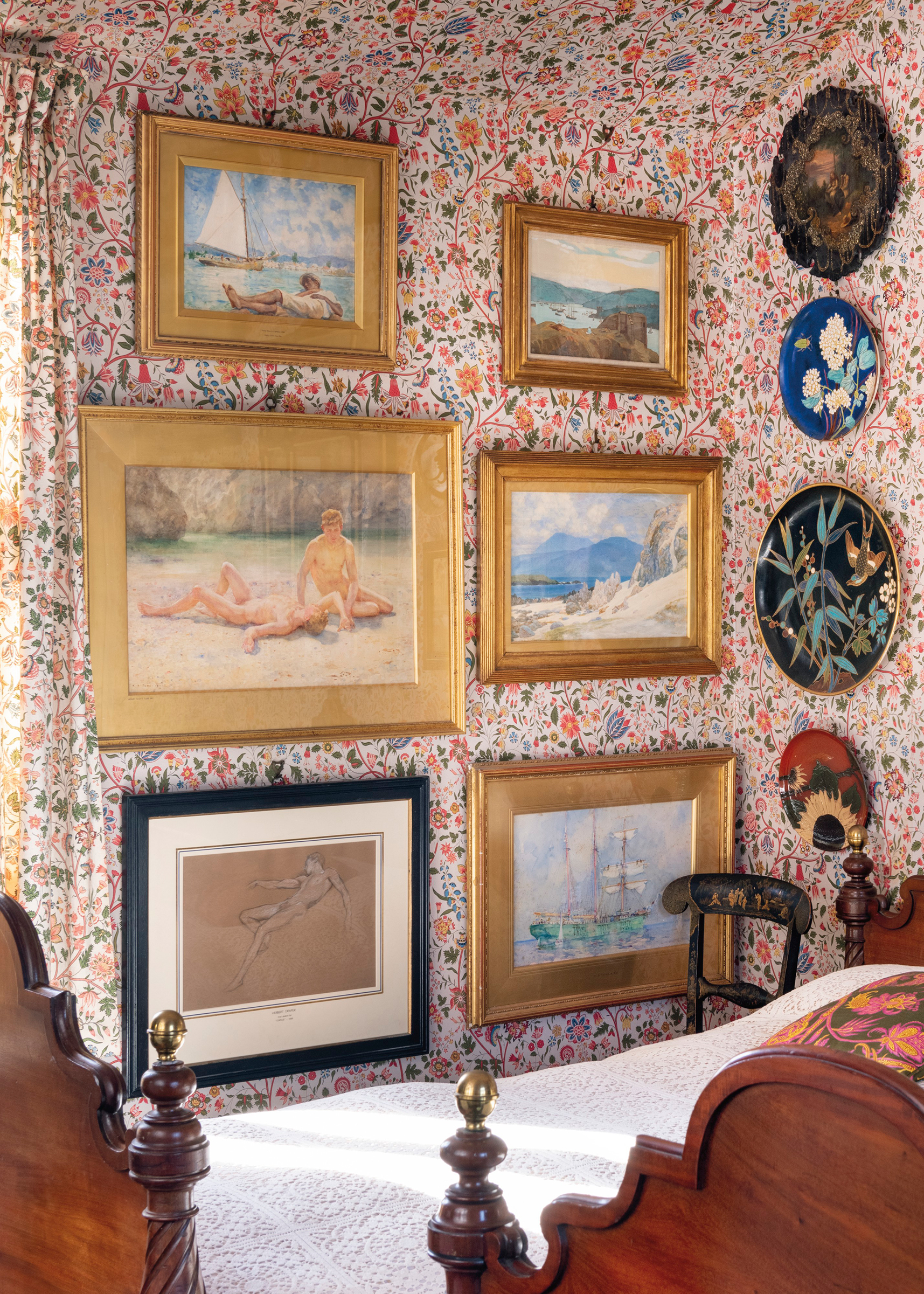 The Aesthetic bedroom, with one of the stars of the collection, Henry Scott Tuke&rsquo;s Bathing Group. A sketch for Herbert Draper&rsquo;s&nbsp;The Lament for Icarus (Tate Britain) hangs beneath