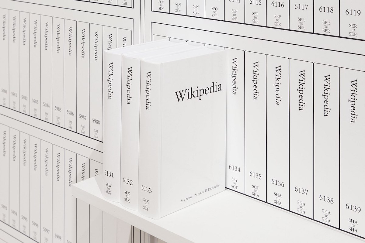 Detail view of 6131-6133 from the English version of Print Wikipedia by Michael Mandiberg. Installed at the Center For Book Arts, New York, 21 April-1 July 2016. Image courtesy of Wikimedia Commons.