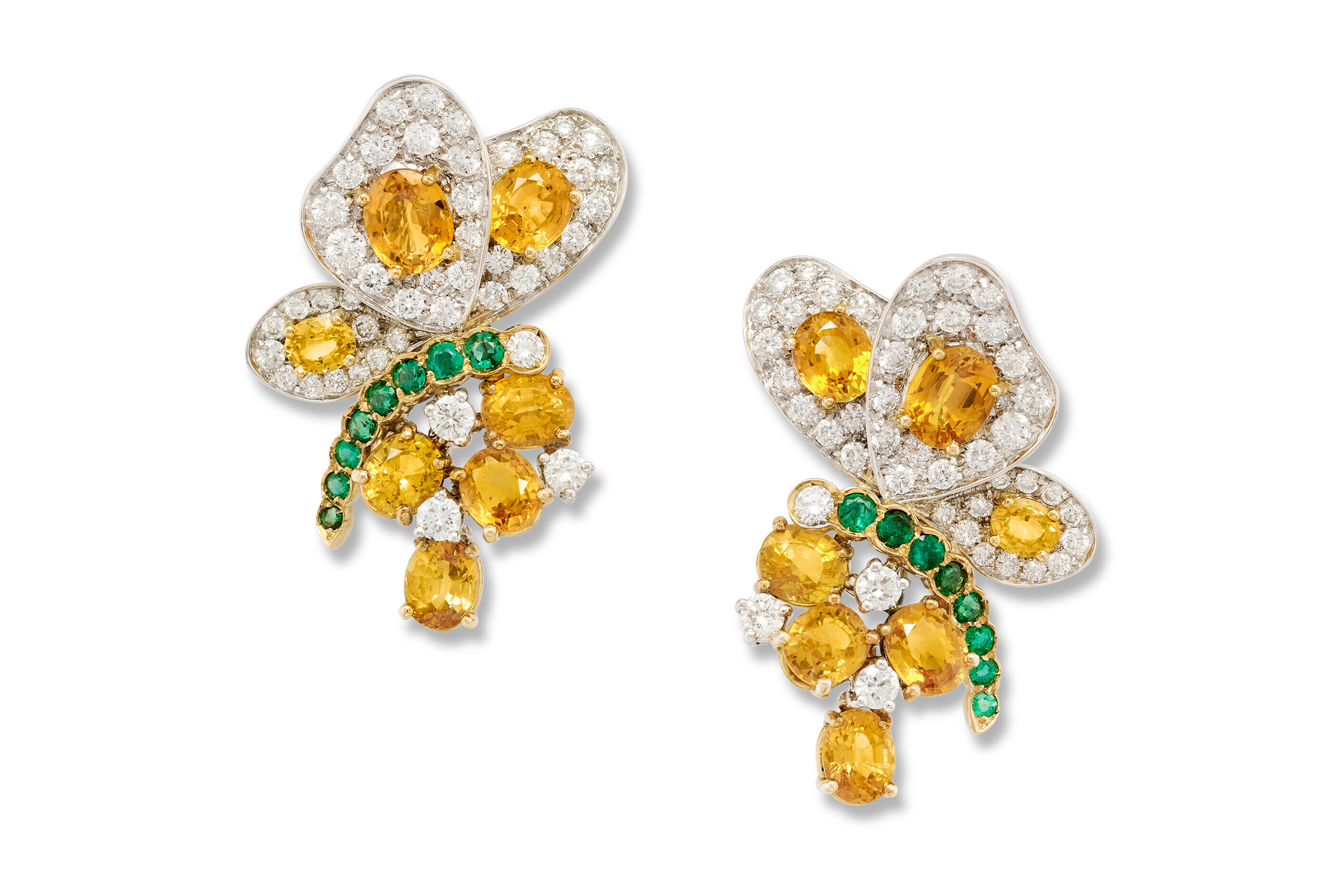 &lsquo;Butterfly&rsquo; diamond, coloured sapphire and emerald earrings. Gross weight: 19.4 grams. Size/dimensions: 3.5 x 2.3 mm. Sold for €7,560 on 10 March 2022, Online