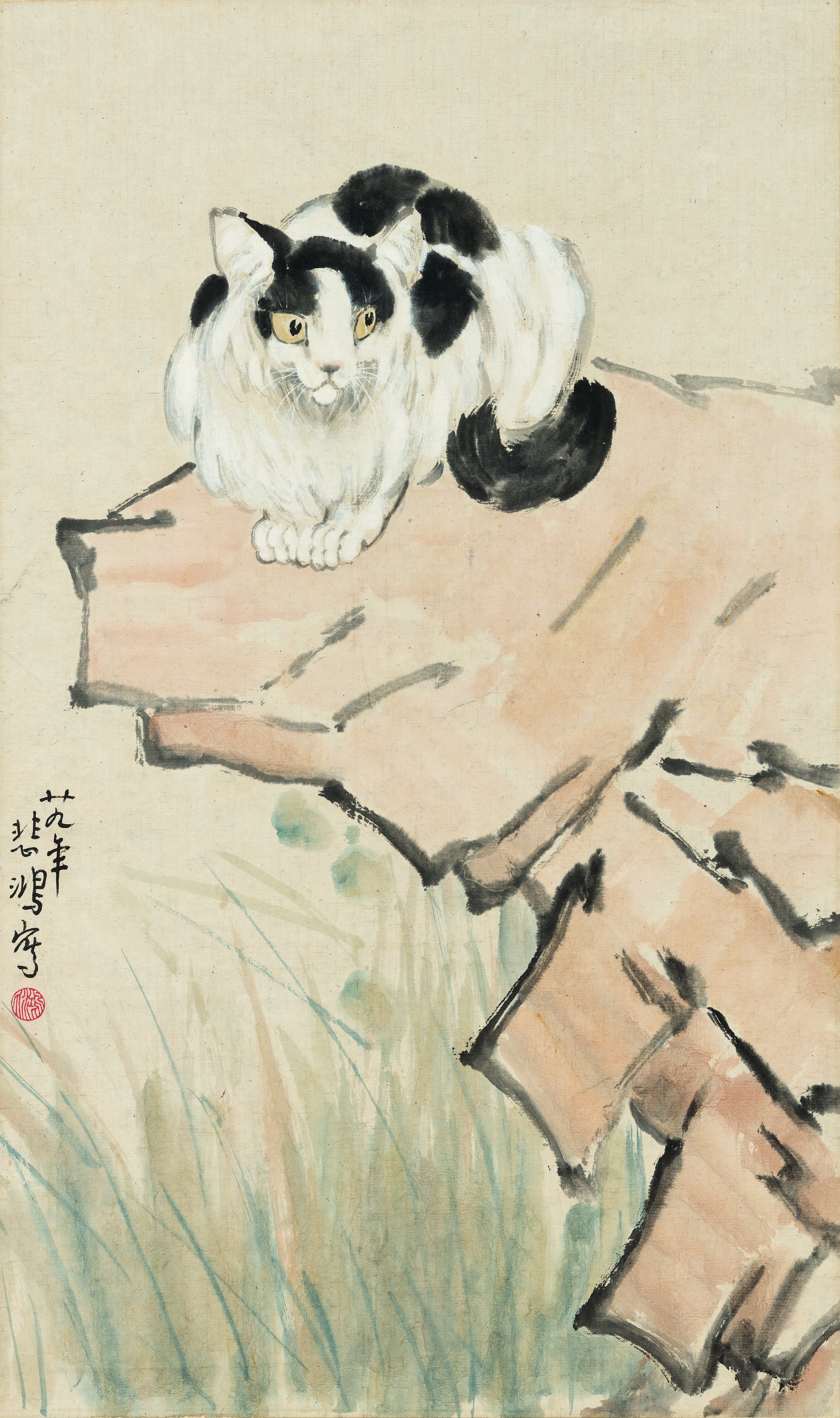 徐悲鸿（1895-1953），《猫石图》，1940年作。设色纸本 镜框。79 x 47 公分（31 1/8 x 18 1/2 英寸）。估价：港元600,000-800,000。此作将于2022年5月29日在中国近现代及当代书画拍卖中呈献