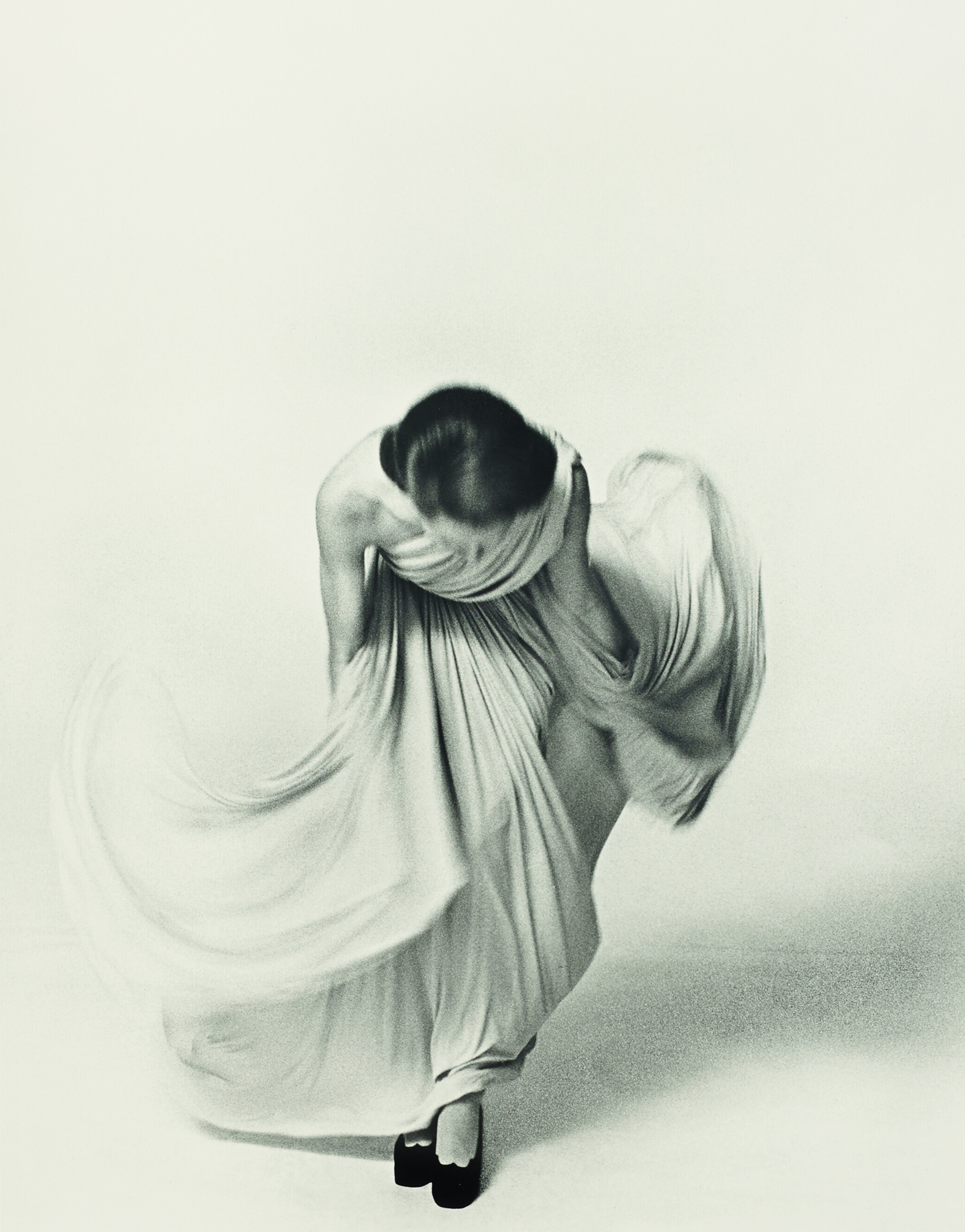 Louis Faurer (1916-2001), Bowing for the Vogue Collections, Paris, 1972, for French Vogue, March 1973. Number 9 from an edition of 20. Gelatin silver print. 15¾ x 11⅘ in (40 x 30 cm). Estimate: €10,000-15,000. Offered in Fashion Photographs from the Susanne von Meiss Collection, 12-24 May, online