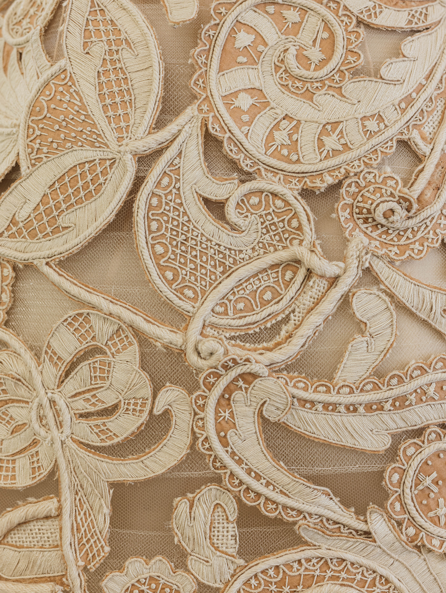 Oscar de la Renta gives Ann Getty s historic textiles new life