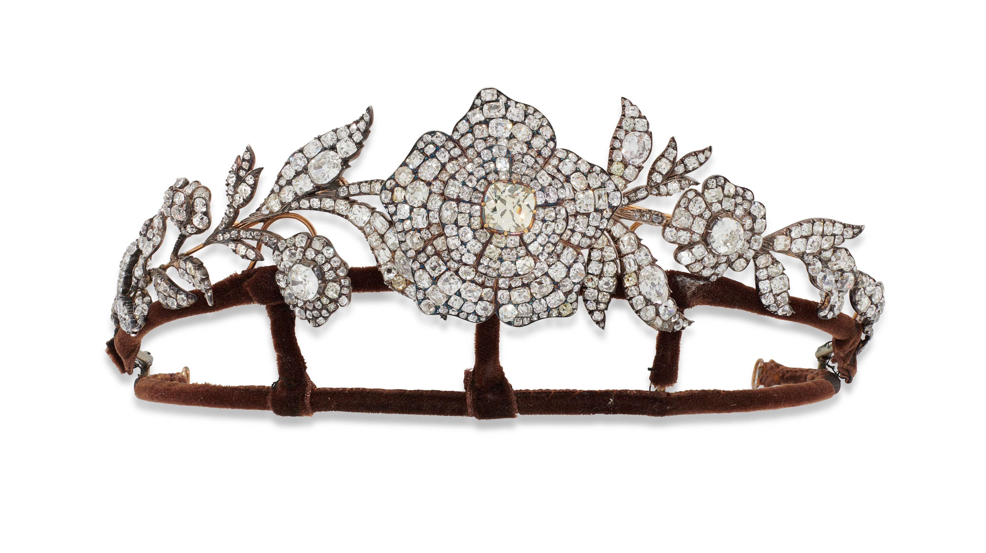 A fine 19th-century diamond tiara. Inner circumference 30 cm. Sold for £132,300 on 22 November 2022 at Christie’s in London