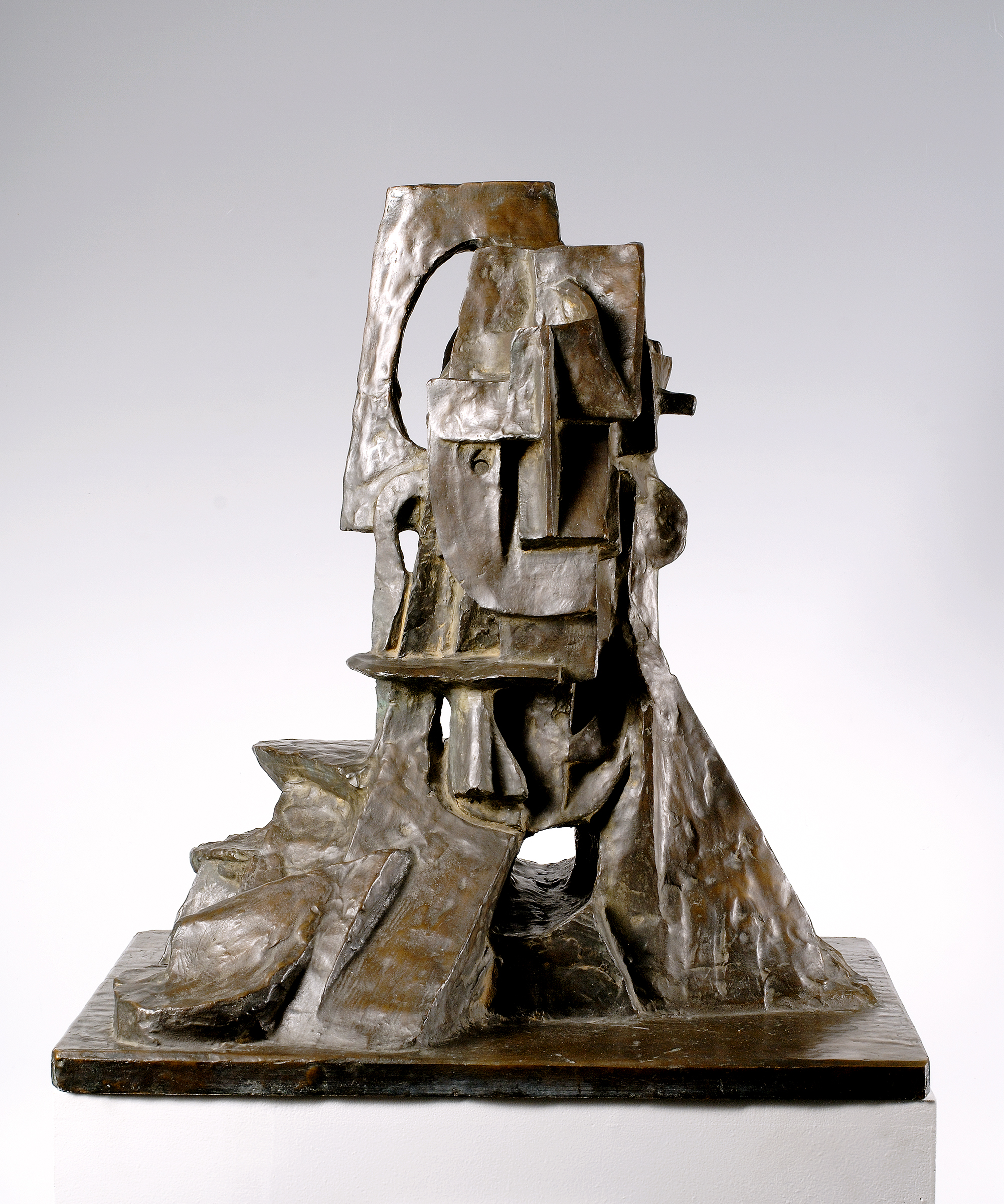 Otto Gutfreund, Cubist Bust, 1913-14. Bronze