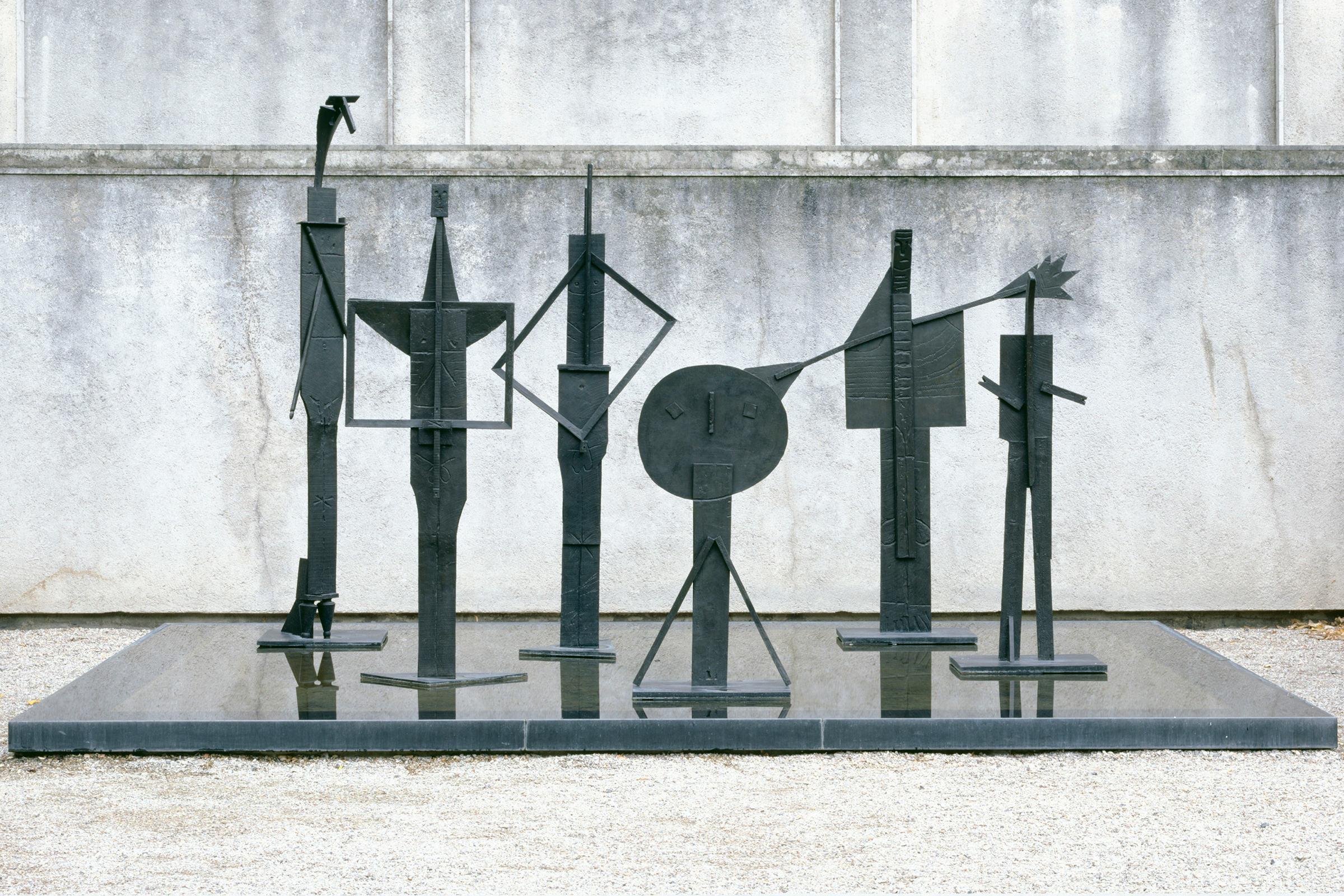 Pablo Picasso (1881-1973), Bañistas (Bathers), 1956. Bronze. Group of six sculptures, various dimensions. Musée national Picasso-Paris. Dación Pablo Picasso, 1973. Photo: © RMN-Grand Palais (Musée national Picasso-Paris)/Thierry Le Mage. Artwork: © Sucesión Pablo Picasso, VEGAP, Madrid, 2023