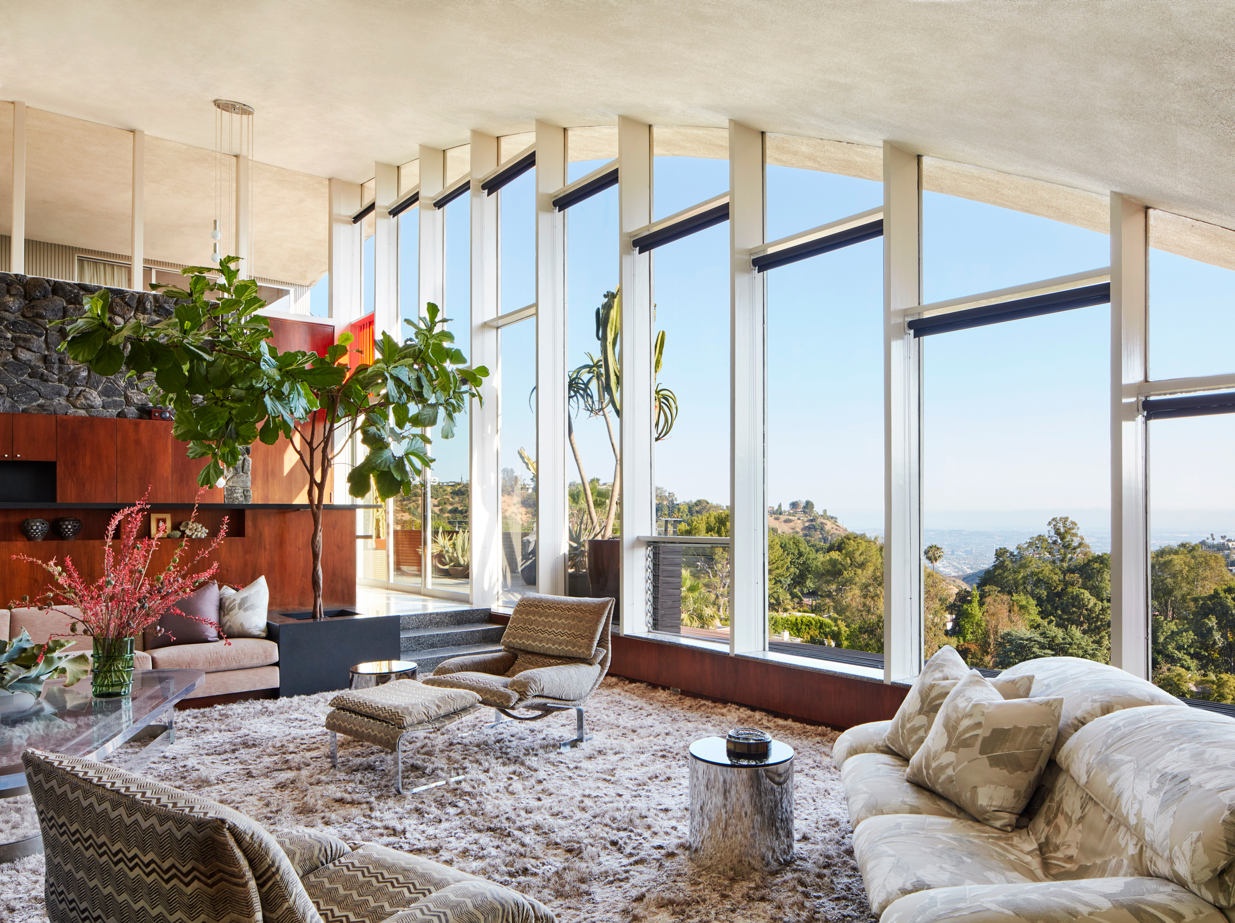 The living room of the Garcia House overlooking Mulholland Drive
