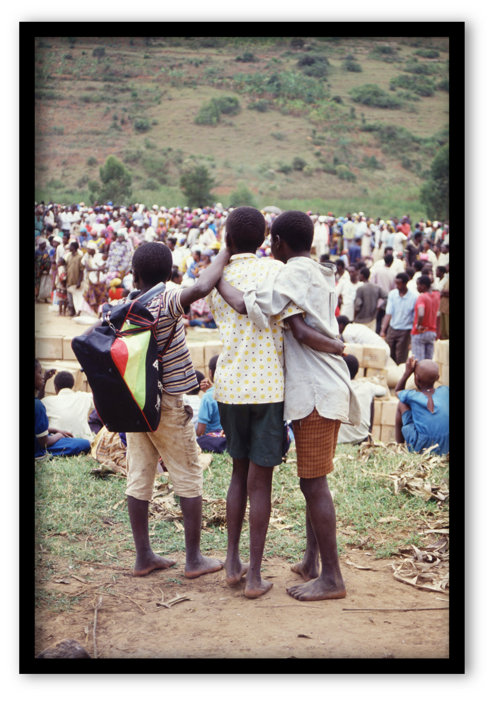 Alfredo Jaar (b. 1956), Embrace, 1995. C-type print. 59 x 39⅓ in (150 x 100 cm). From an edition of six plus three artist’s proofs. On view at the Art of Wishes exhibition at Christie’s in London, 3-7 October 2023, followed by the charity auction on 9 October at Raffles London at The OWO. Artwork: Courtesy of Goodman Gallery