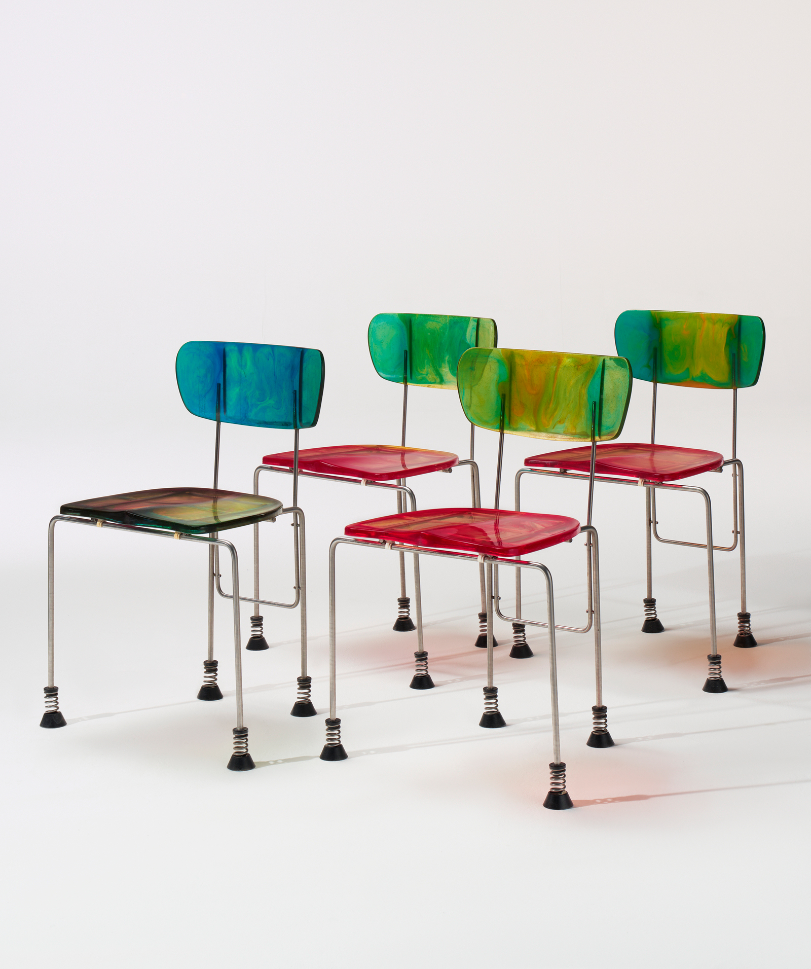 gaetano-pesce-chairs-