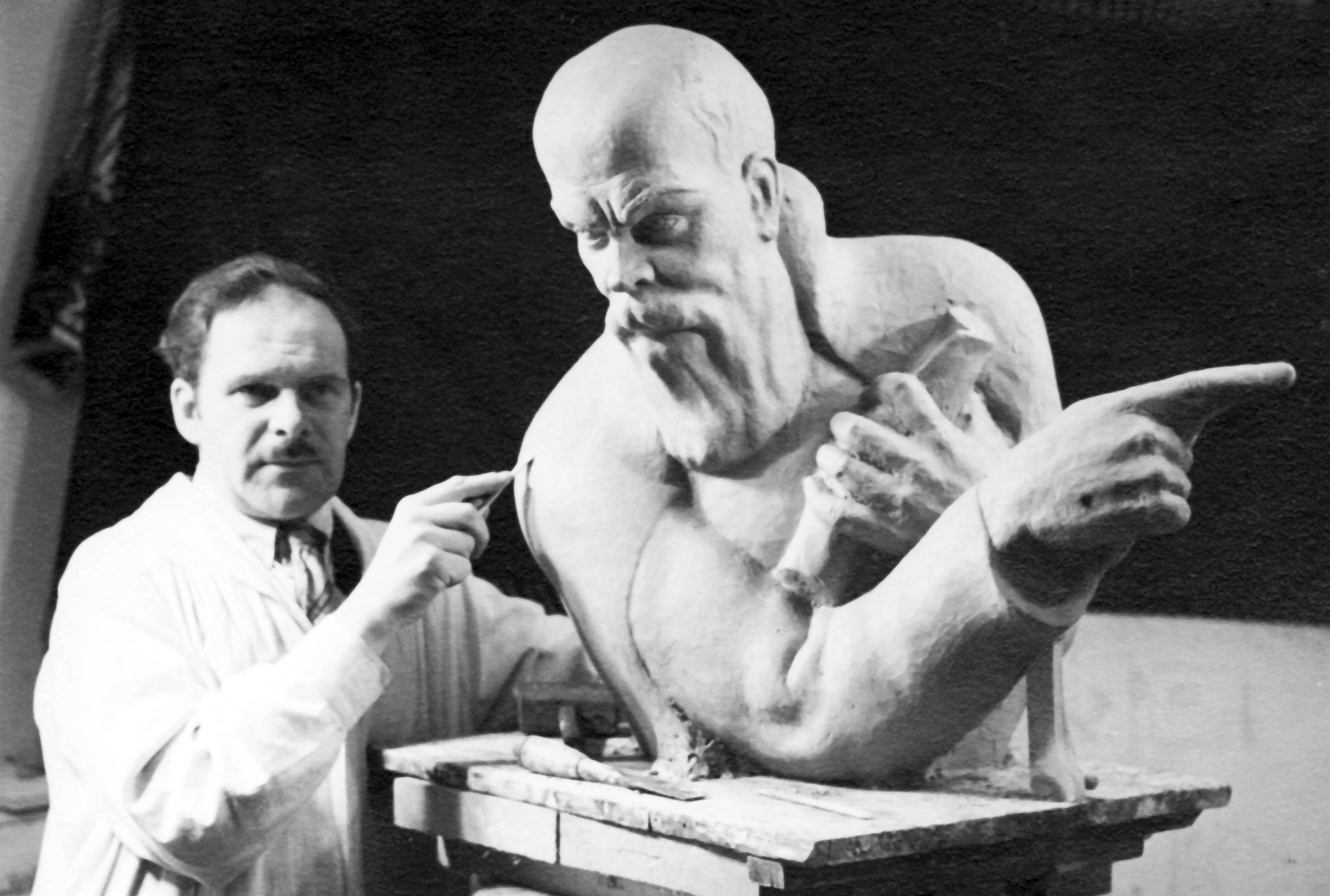 Alexander Archipenko sculpted two busts of the Ukrainian poet Taras Shevchenko: one in 1935 (illustrated above with the artist), which was presented to the Bishop of the Ukrainian Catholic Church, Constantine Bohachevsky; and another that was given to the Ukrainian centre Soyuzivka in upstate New York in 1957