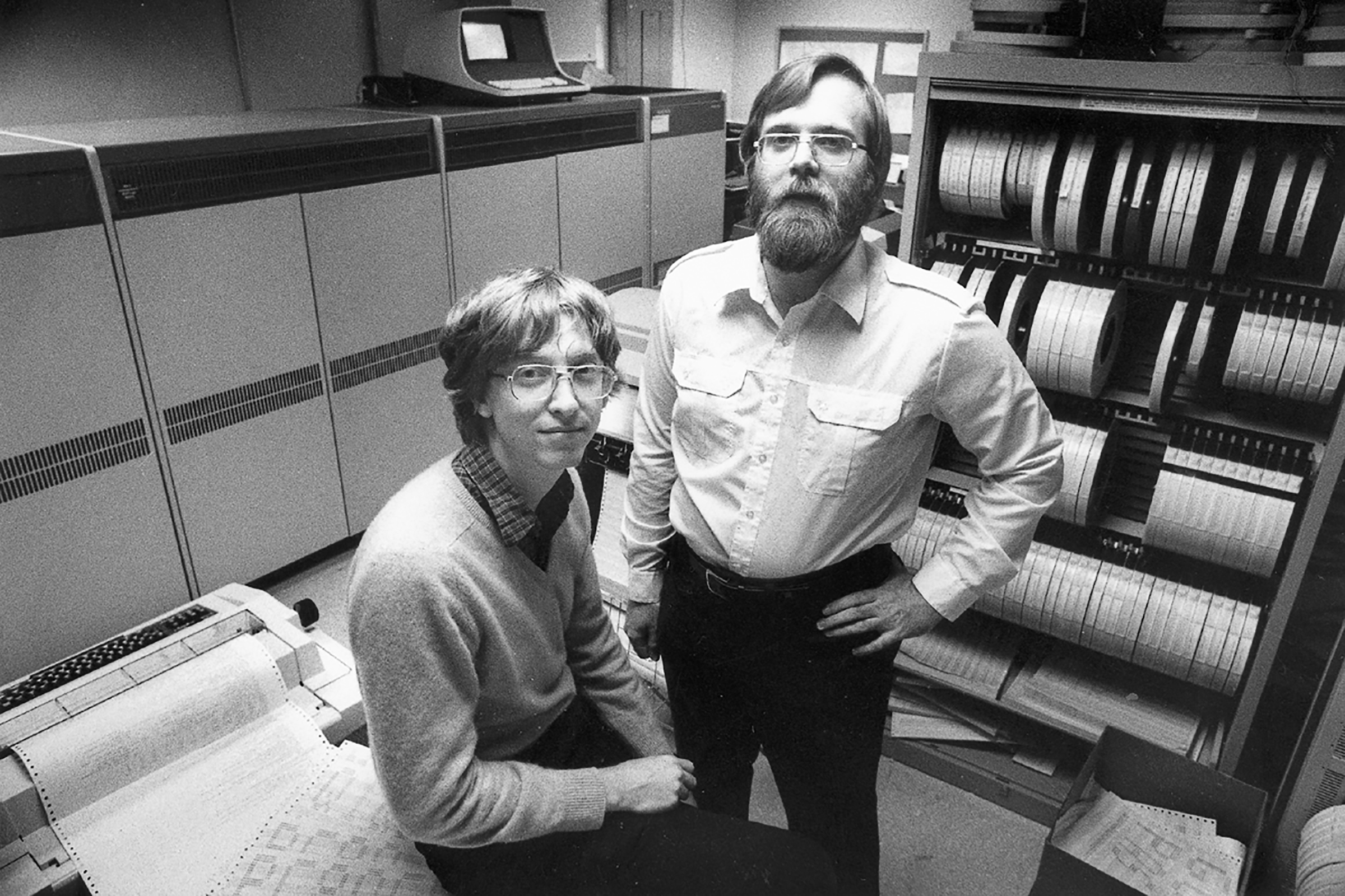 Bill Gates and Paul Allen in the KI taperoom, 1981