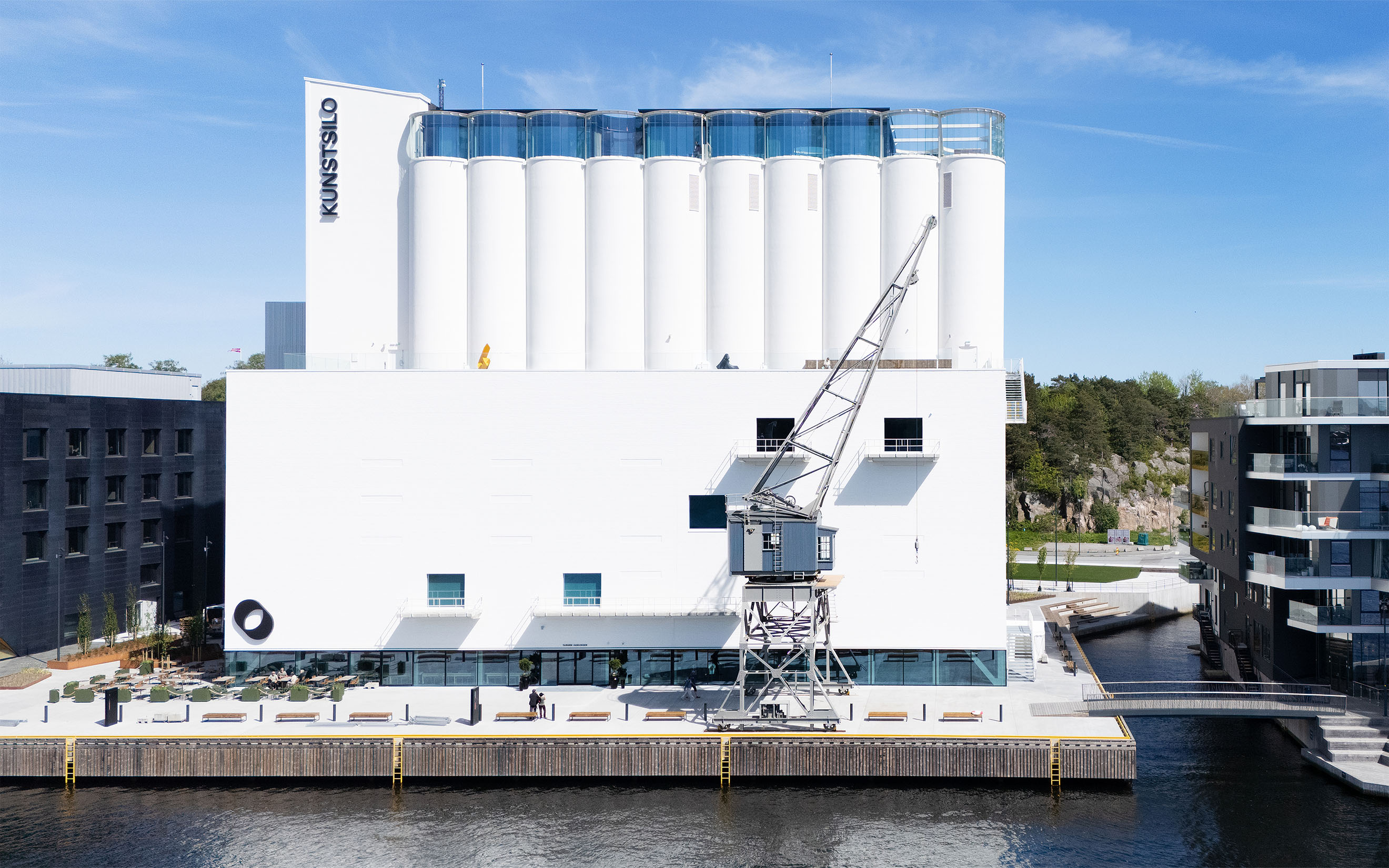 Kunstilo in Kristiansand, built as a grain silo in 1935 and reinvented by Mestres Wage Arquitectes as an art museum