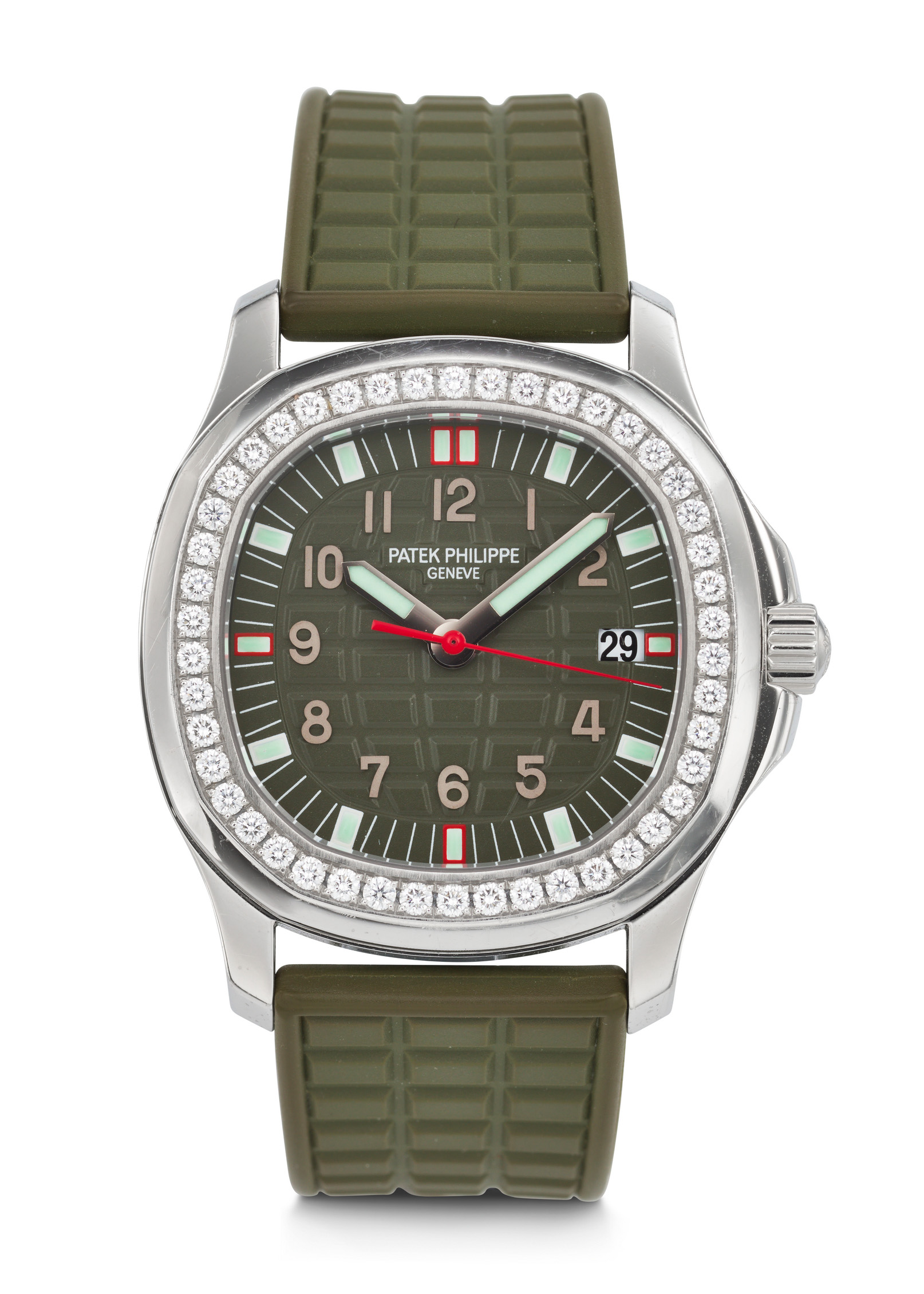 珍罕百達翡麗「Aquanaut Luce 」系列不銹鋼鑲鑽石英腕錶，型號 5067A-013。估價：美元20,000-40,000。此拍品於12月4-13日在佳士得紐約精緻名錶網上拍賣中呈獻