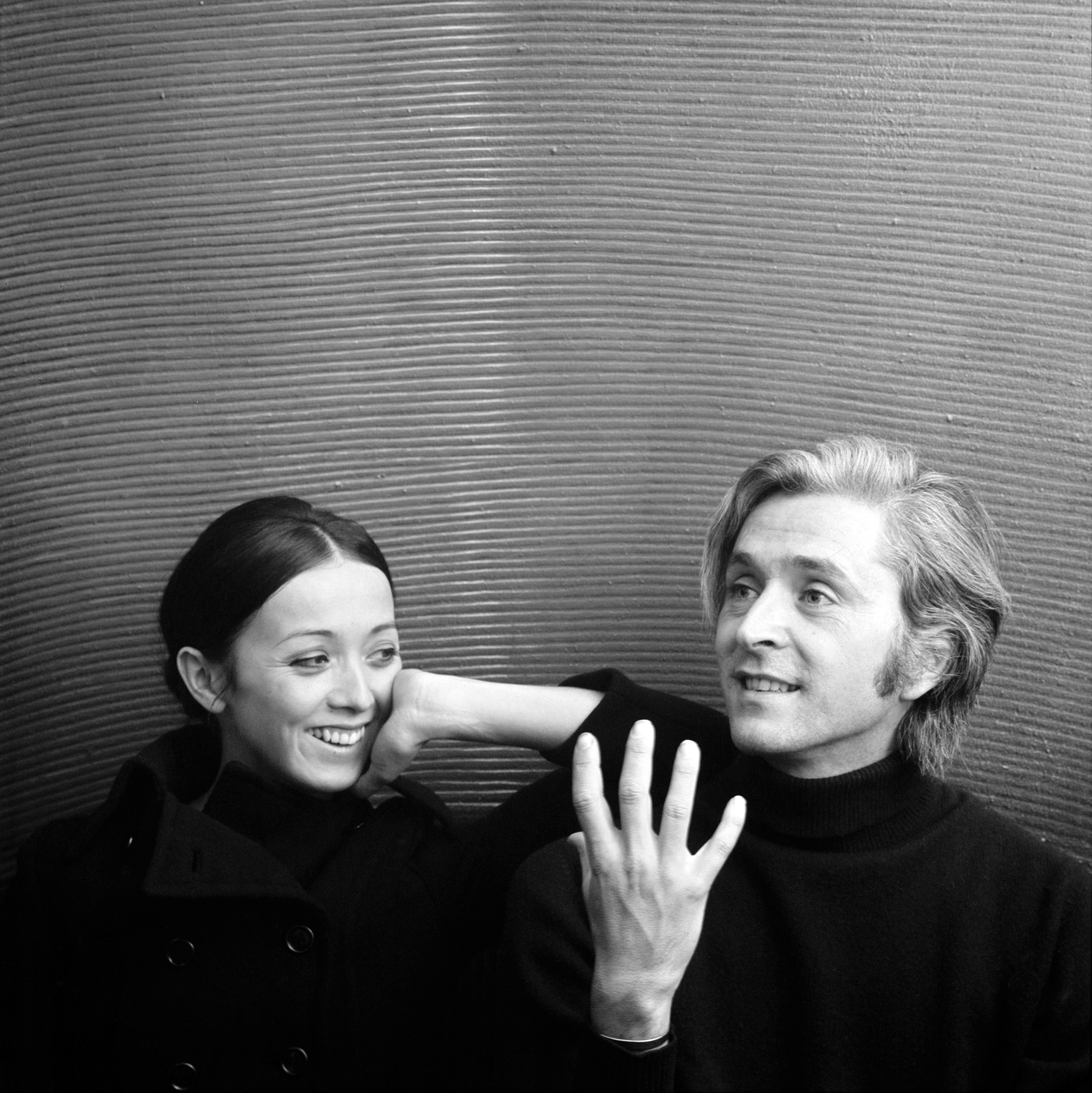 Domenico Gnoli with his wife, the sculptor Yannick Vu, in New York, December 1969. The photograph was taken during a shoot for Vogue magazine