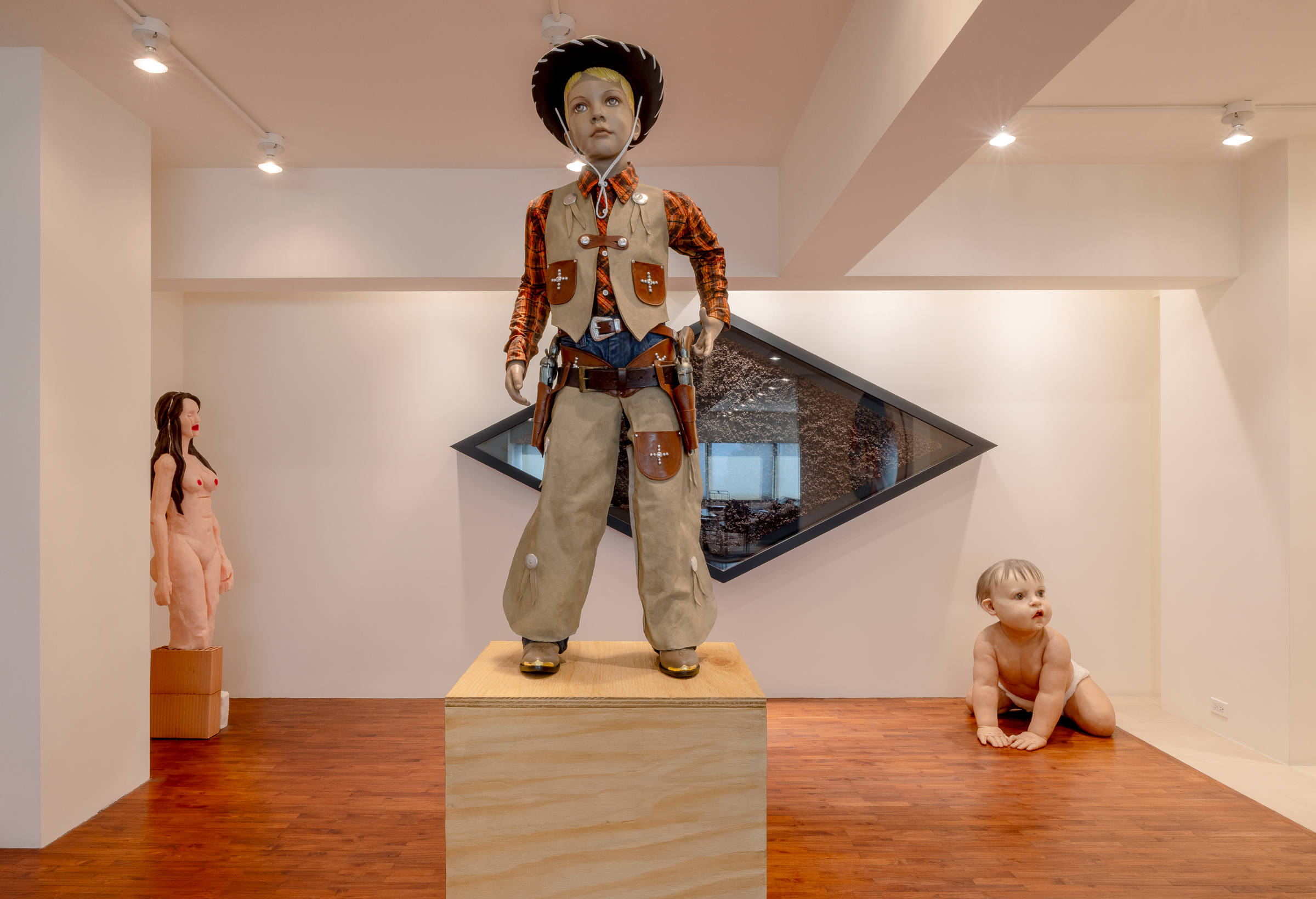 Edlis Neeson interior home with artworks