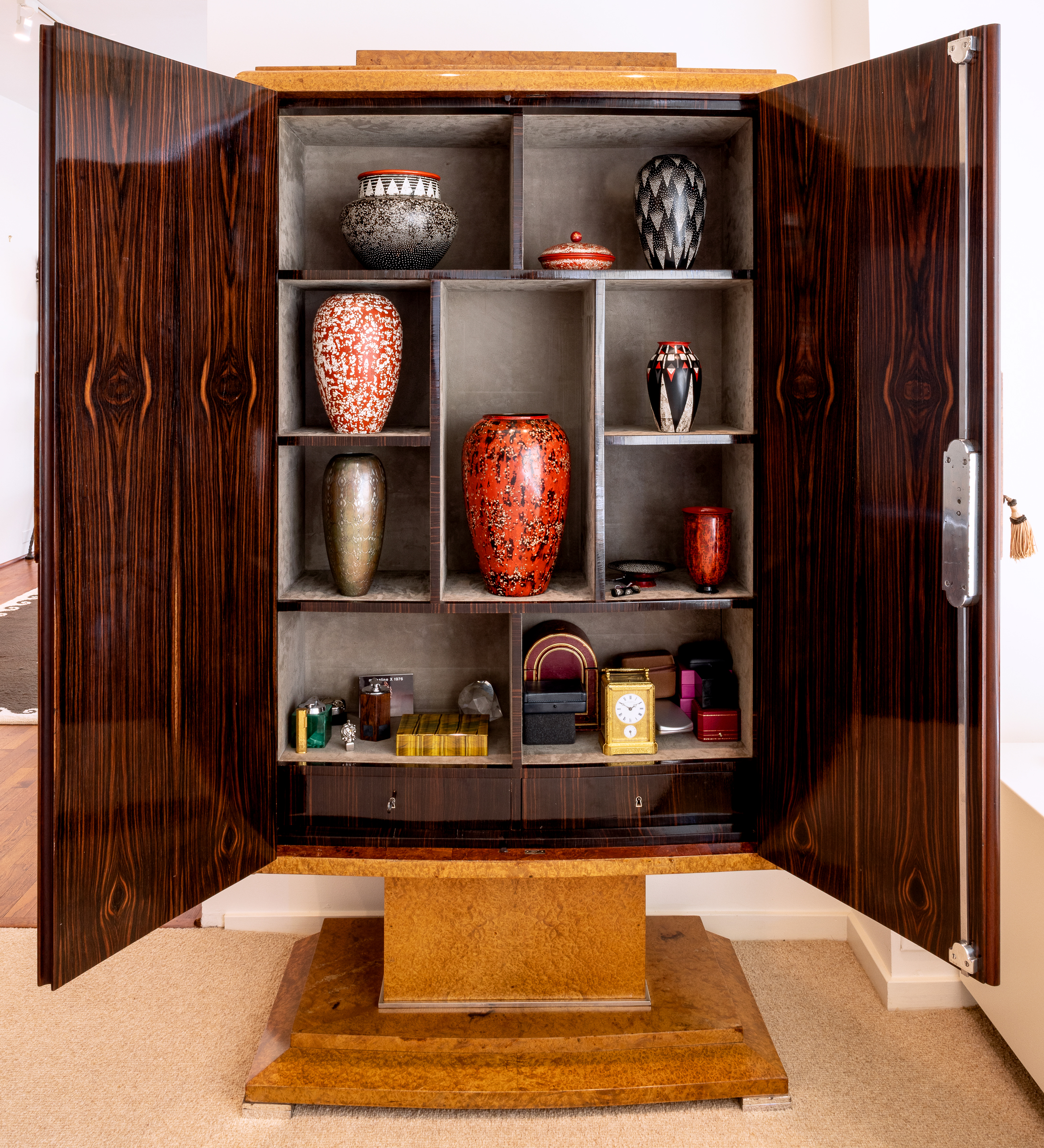 Edlis Neeson interior home with artworks