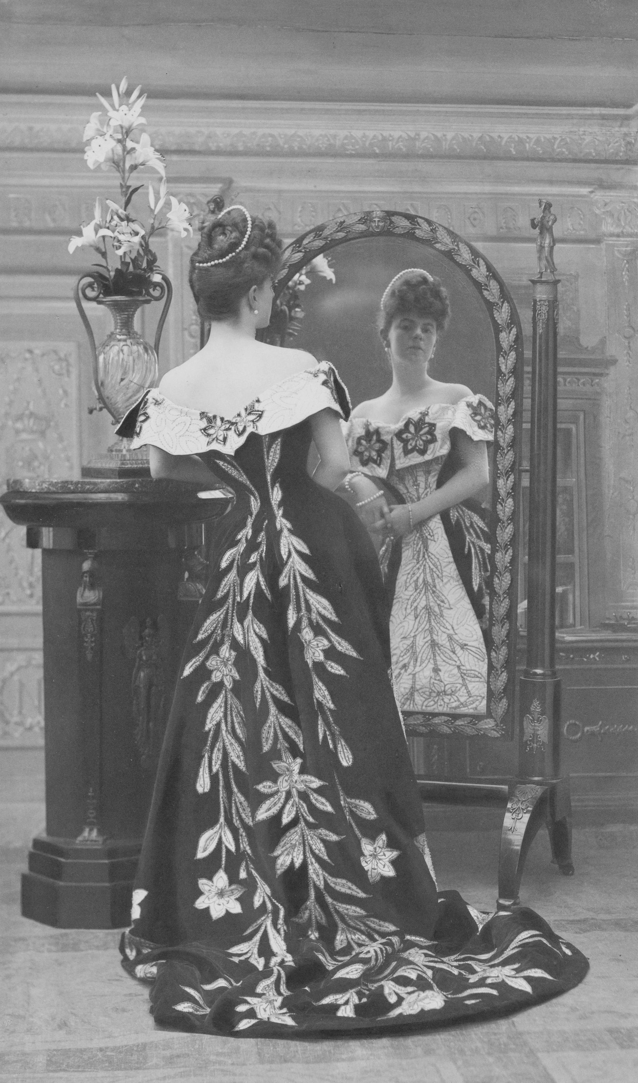 Countess Greffulhe in Charles Frederick Worth’s Lily Dress, 1896, photographed by Paul Nadar