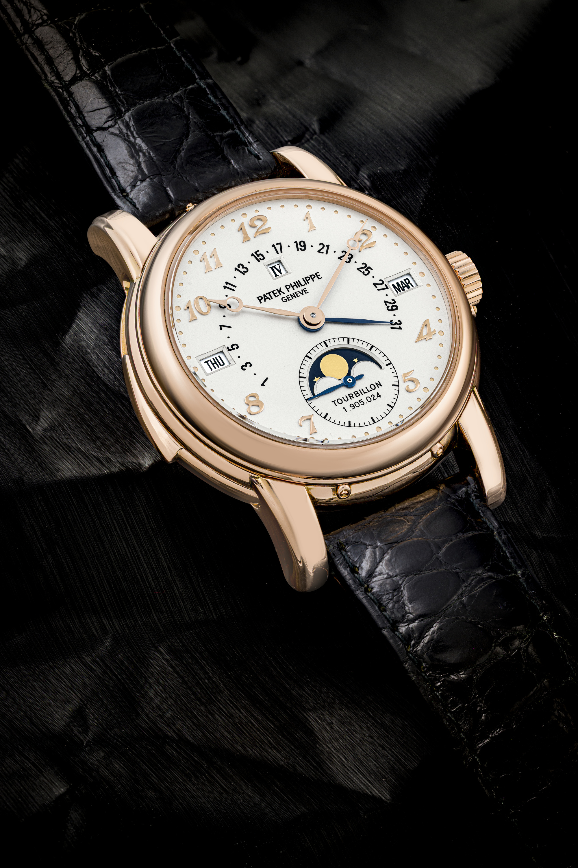 Patek Philippe. A very rare 18k pink gold minute repeating perpetual calendar tourbillon wristwatch with retrograde date, moon phases and leap year indication with Breguet numerals. Ref. 5016R, Circa 1995. Estimate: HK$3,000,000 – 6,000,000. Offered in The John Shaw Patek Philippe Collection on 26 November 2025 at Christie’s in Hong Kong