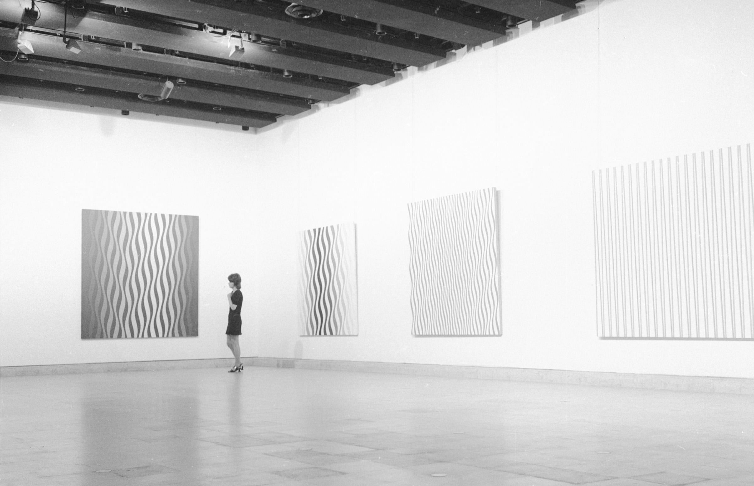 Installation view, Bridget Riley: Paintings and Drawings 1951-71, Hayward Gallery, London, 1971. Arrest 4 is second from the left