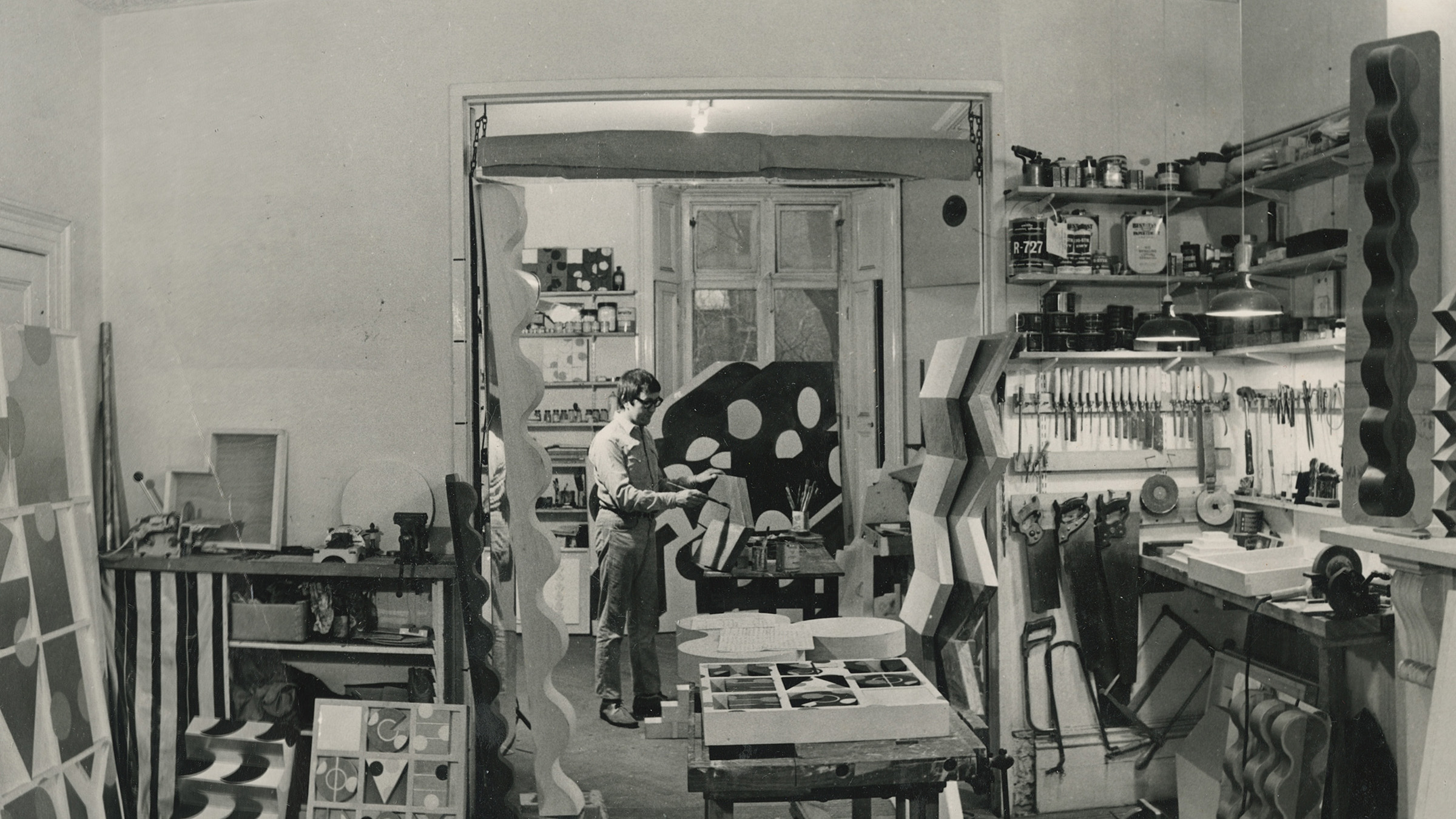 'We are in the middle of an invisible scientific revolution, which seems to me an extension of our nervous system.' Tilson at work in his studio, 1965