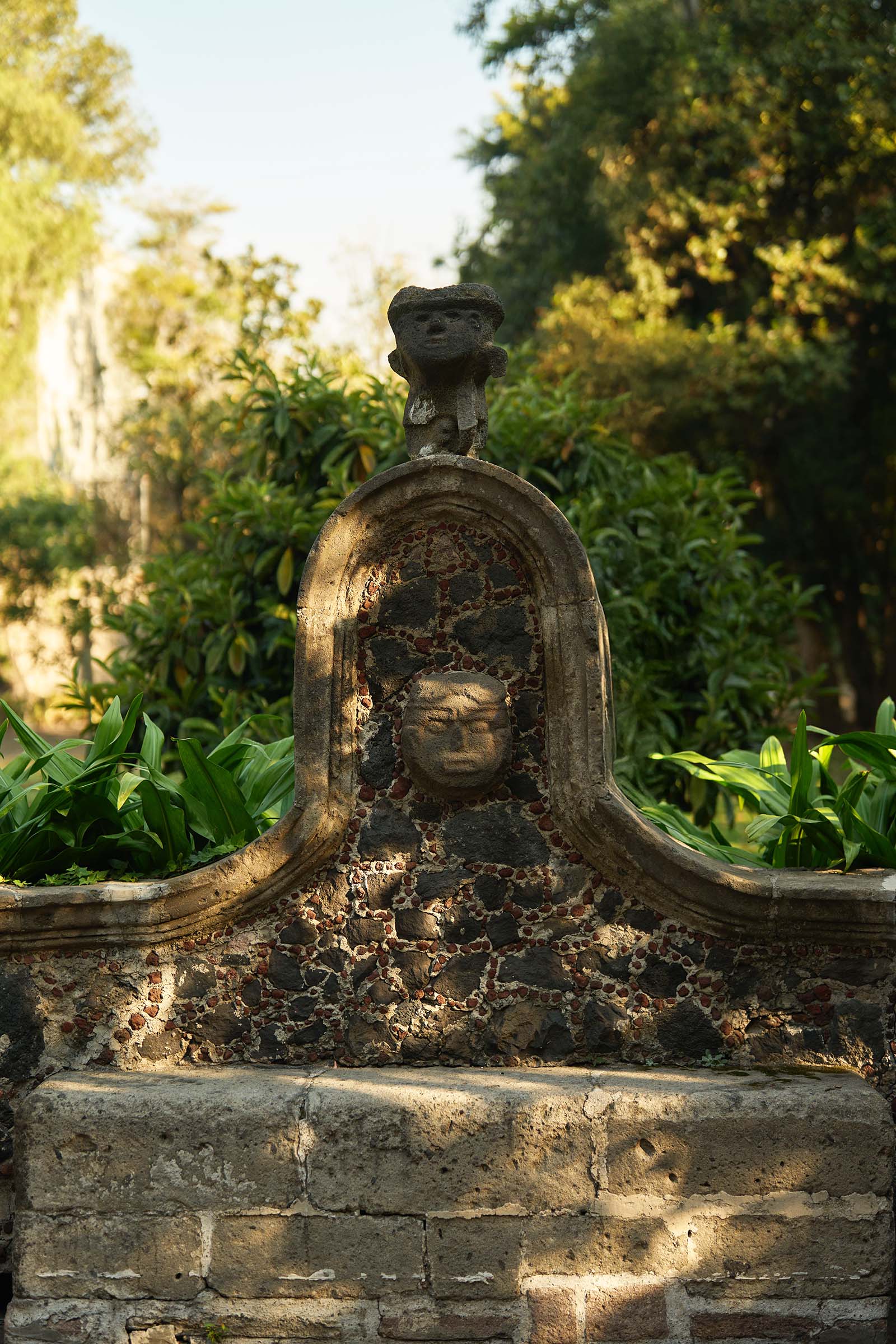 A sculpted bench in the gardens of the Dolores Olmedo Museum