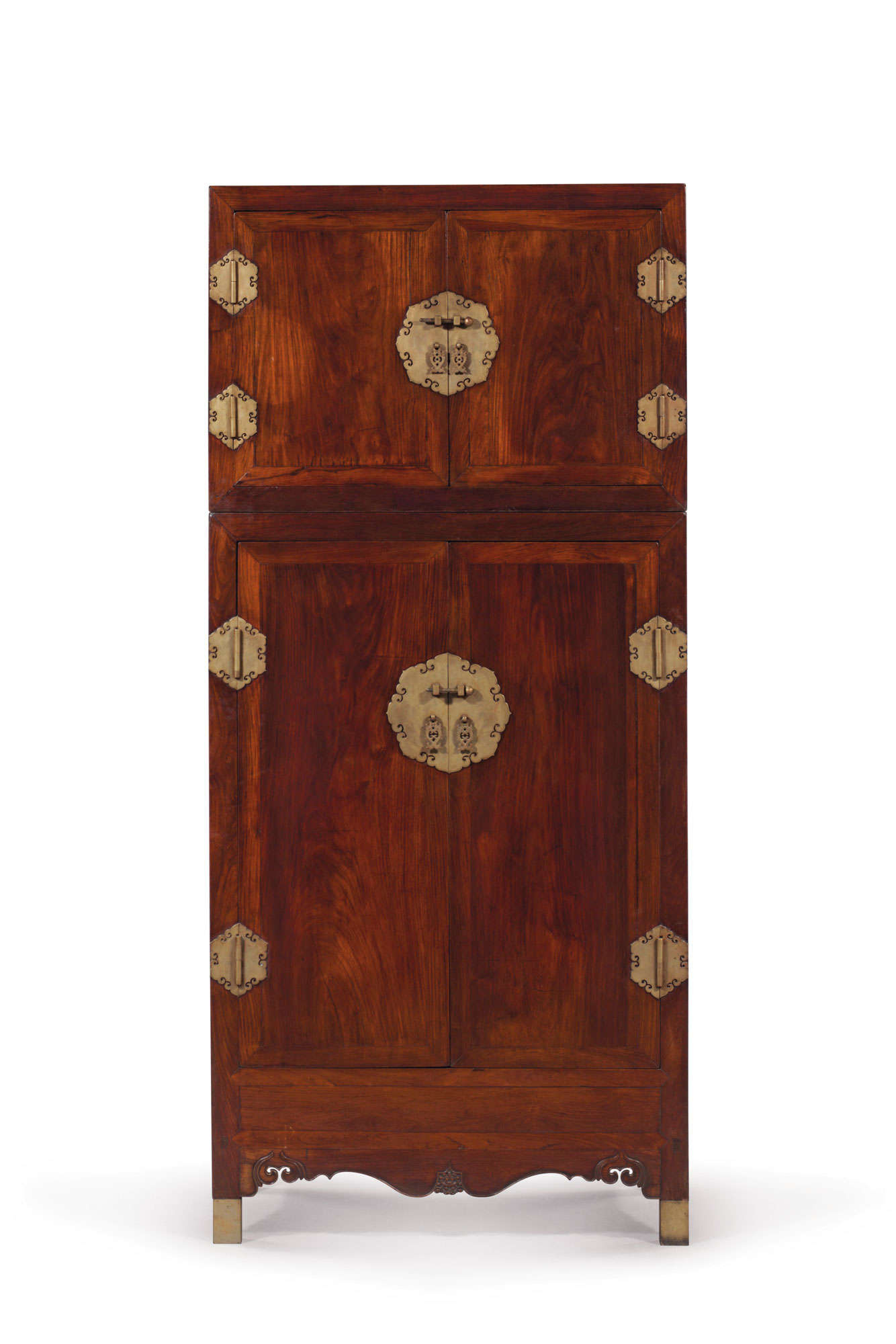 The ‘Piccus’ cabinet. A very rare huanghuali compound cabinet and hat chest, dingxianggui. 17th century. 99 11/16 in (253.2 cm) high, 45 in (114.3 cm) wide, 22½ in (57.1 cm) deep. Estimate: $400,000-600,000. To be offered in The Marie Theresa L. Virata Collection of Asian Art: A Family Legacy on 16 March at Christie’s New York