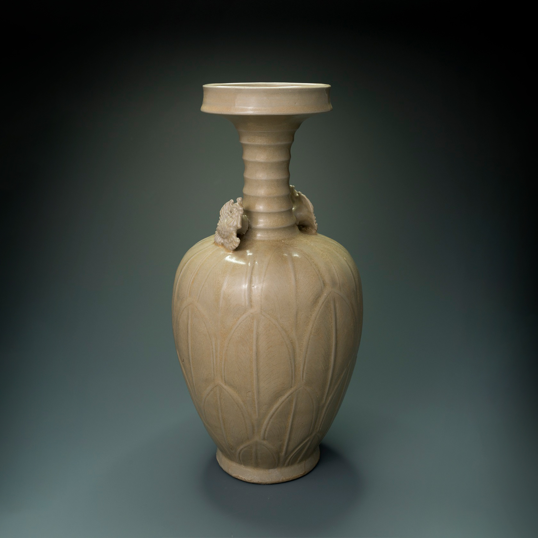 A fine and very rare Longquan celadon ‘Phoenix’ vase, Northern Song Dynasty (960-1127). 32.3 cm (12¾ in) high. Estimate: HK$500,000-800,000. Offered in The Songde Tang Collection - Song Dynasty Ceramics on 3 December at Christie’s in Hong Kong