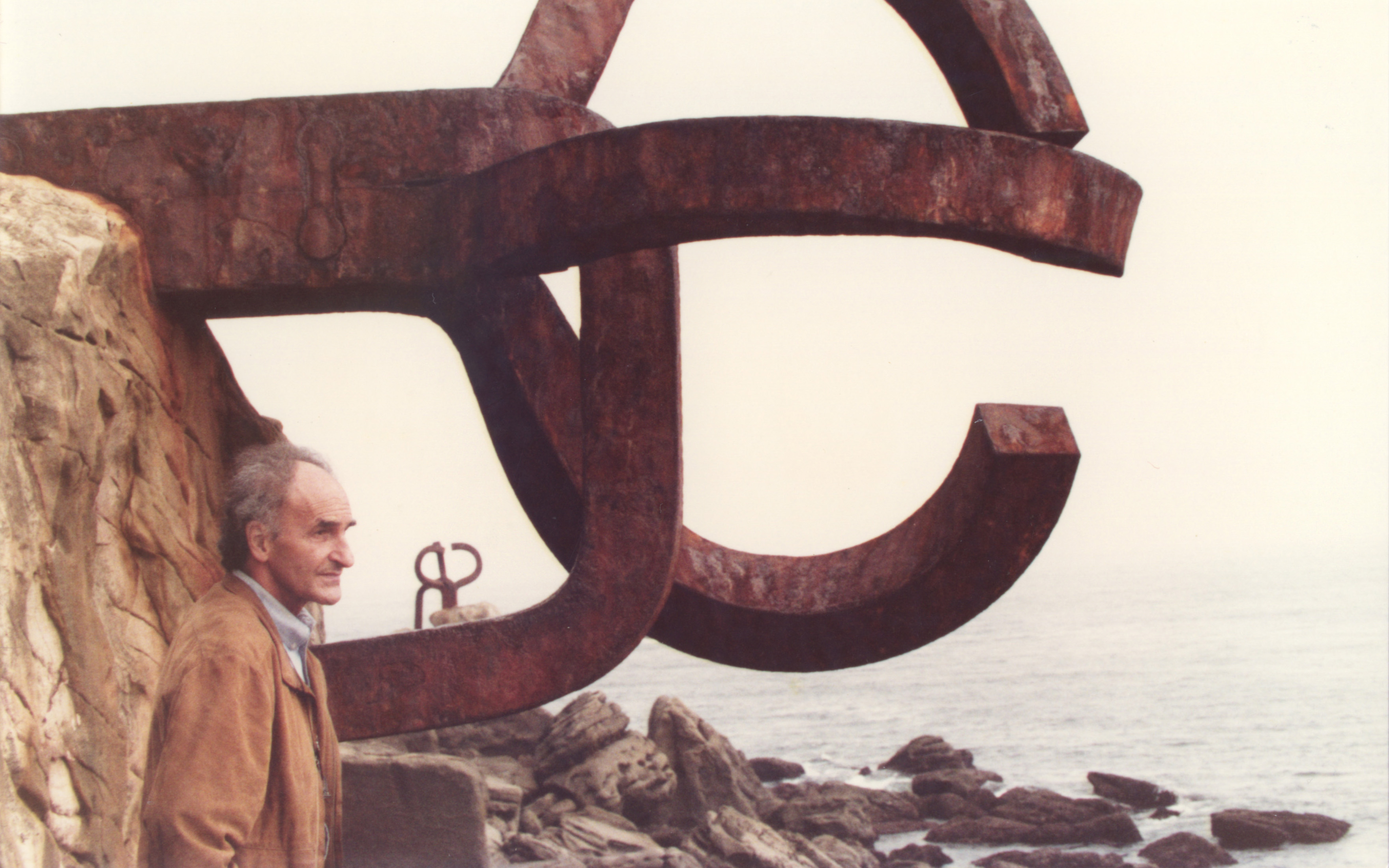 eduardo chillida エドゥアルド・チリーダ エドゥアルド・チリーダの彫刻 - WSJ