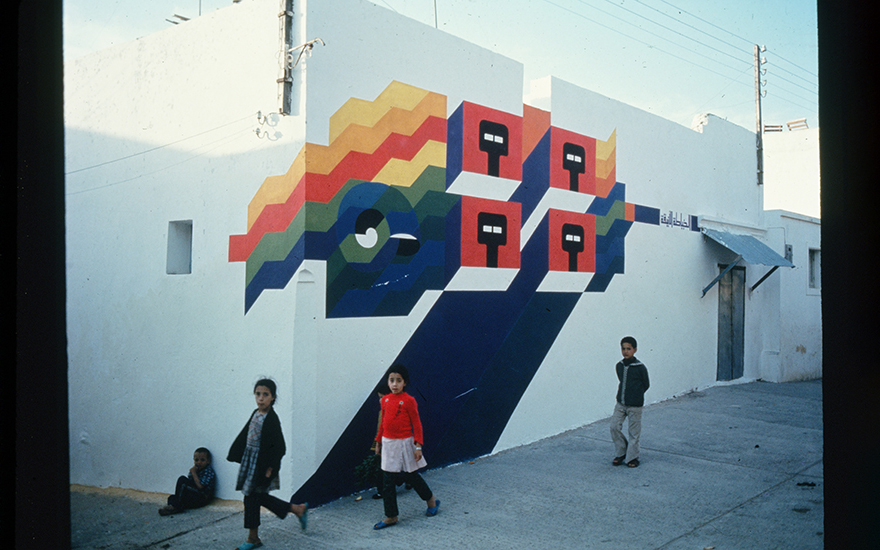 A mural by Mohammed Chabâa at the inaugural International Cultural Moussem of Asilah, the annual arts festival co-founded by the artist and teacher Mohamed Melehi in his home town in 1978. Photo: M. Melehi. © M. Melehi archives/estate