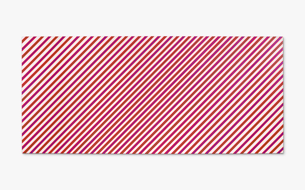 The image shows a pattern of diagonal red and white stripes on a rectangular background.