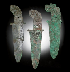 THREE BRONZE GE -HALBERD BLADES , SHANG DYNASTY, CIRCA 1200 BC | Christie's
