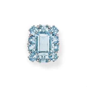AN AQUAMARINE AND DIAMOND RING, BY CARTIER