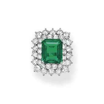 AN EMERALD AND DIAMOND RING, BY TIFFANY & CO.