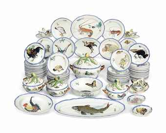 A CREIL POTTERY SERVICE ROUSSEAU PART DINNER-SERVICE
