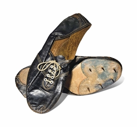 shoes made from kangaroo leather