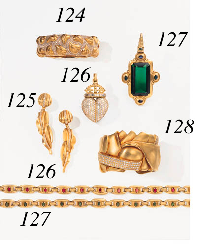 A DIAMOND, GEM-SET AND GREEN GOLD "GRAND CROWN HEART" PENDANT AN