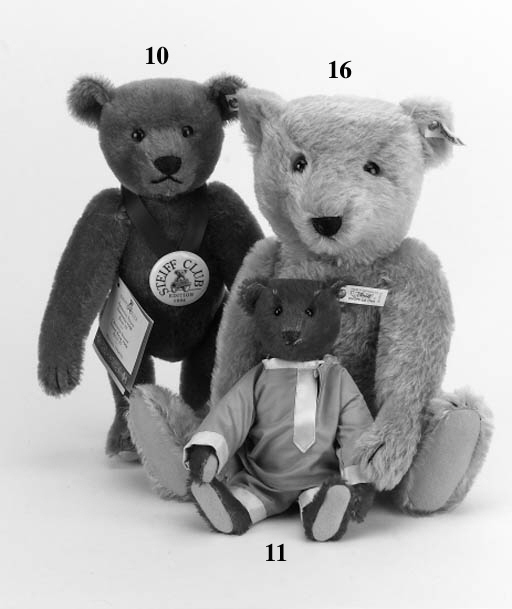Steiff Teddy Bear 1908 Blue 35 Club Edition | Christie's