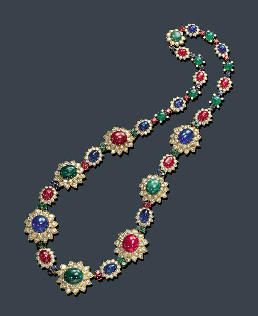A CABOCHON RUBY, SAPPHIRE, EMERALD, DIAMOND AND GOLD NECKLACE, VAN