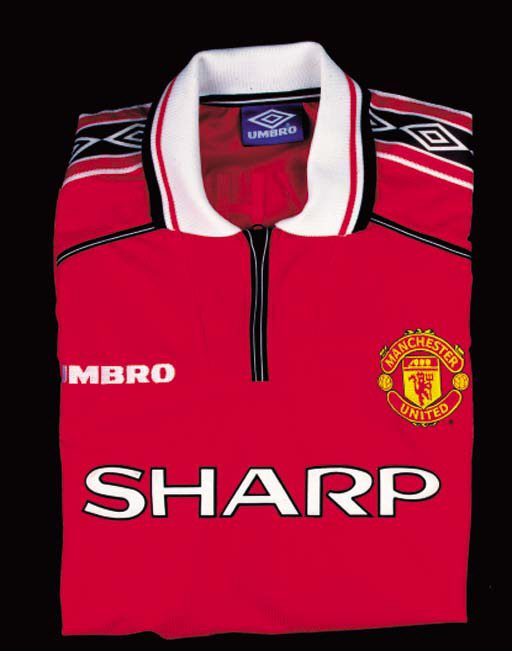 framed man united shirts