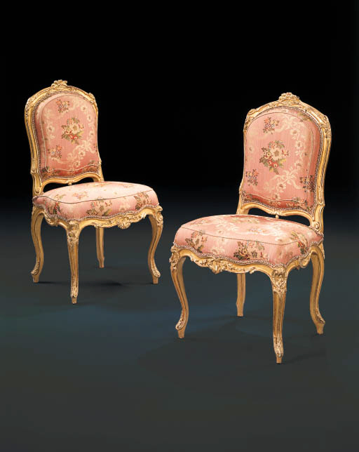 PAIRE DE CHAISES D'EPOQUE LOUIS XV , ESTAMPILLE DE JACQUESJEAN