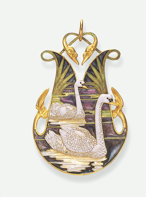 AN EXQUISITE ART NOUVEAU ENAMEL PENDANT, BY RENE LALIQUE Christie's