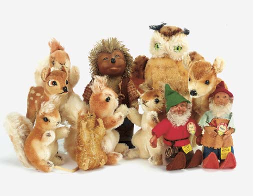 A collection of Golliwogs | Christie's