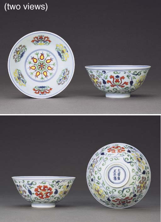 A FINE AND VERY RARE PAIR OF CHENGHUA-STYLE DOUCAI BOWLS